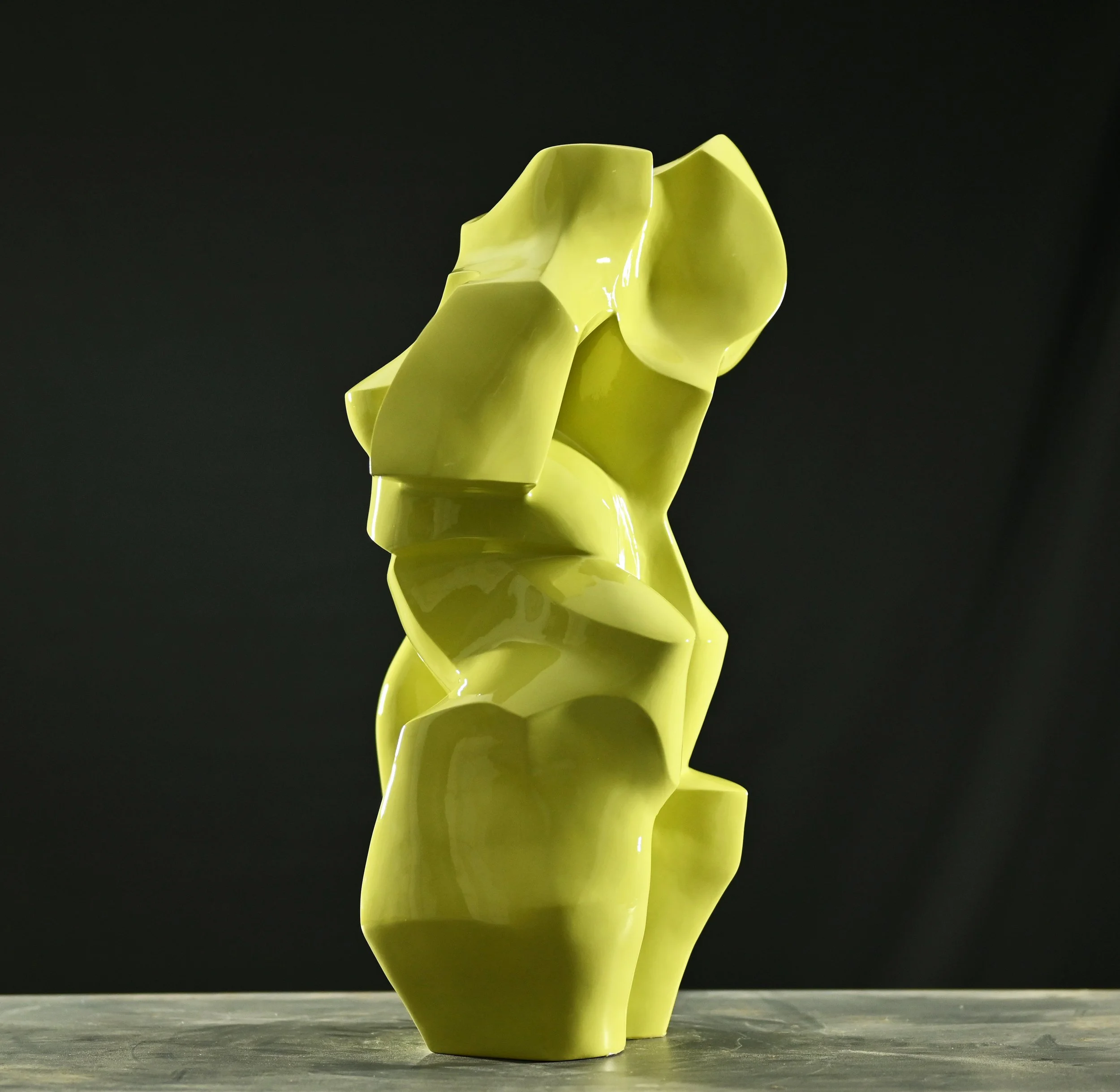 KellyRobert_Prima d'Ora.2022_56x30x24cm(3).jpg