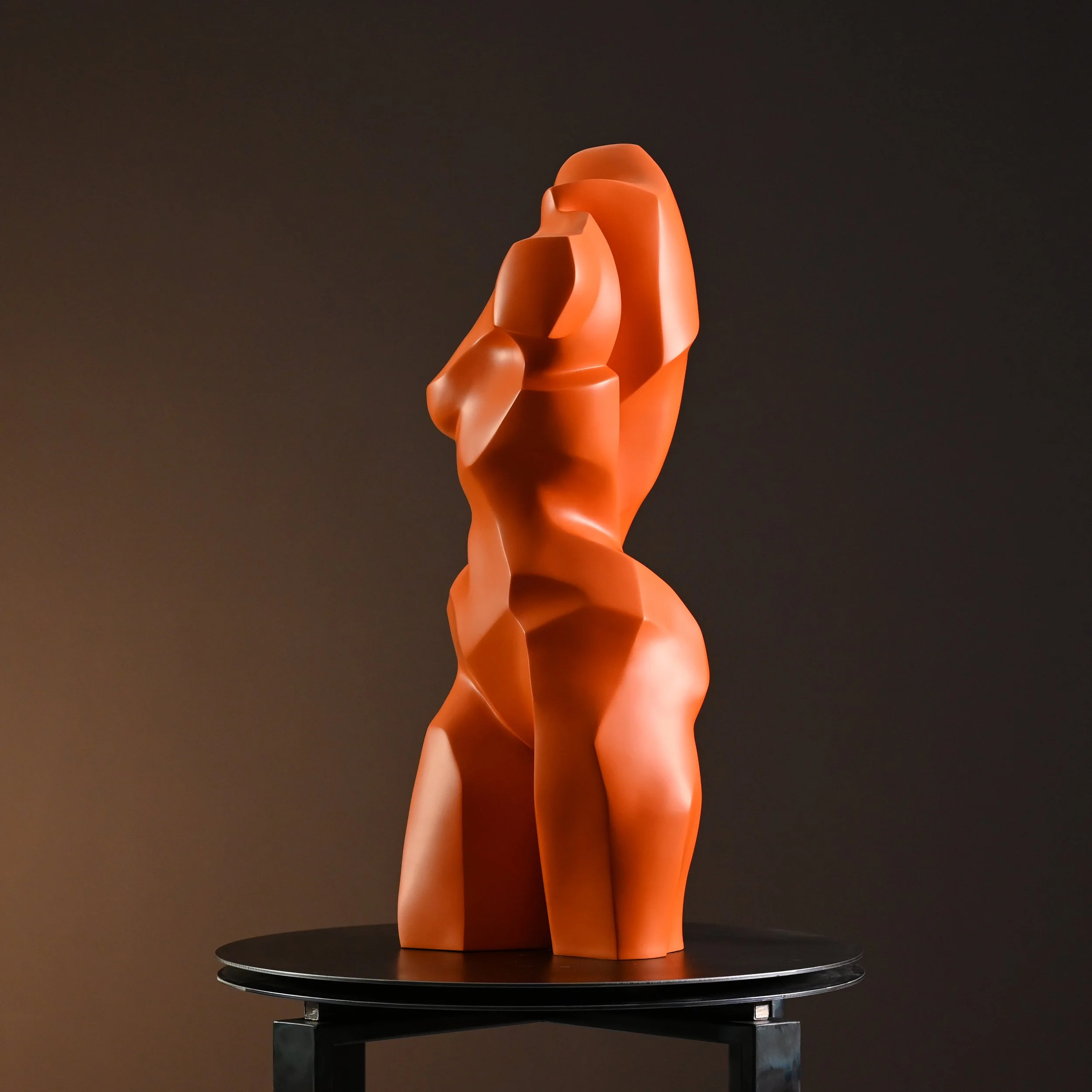 KellyRobert_Epiphany of Matter.2024.Terra Cotta e Smalto_75.5x33x27cm(4).jpg