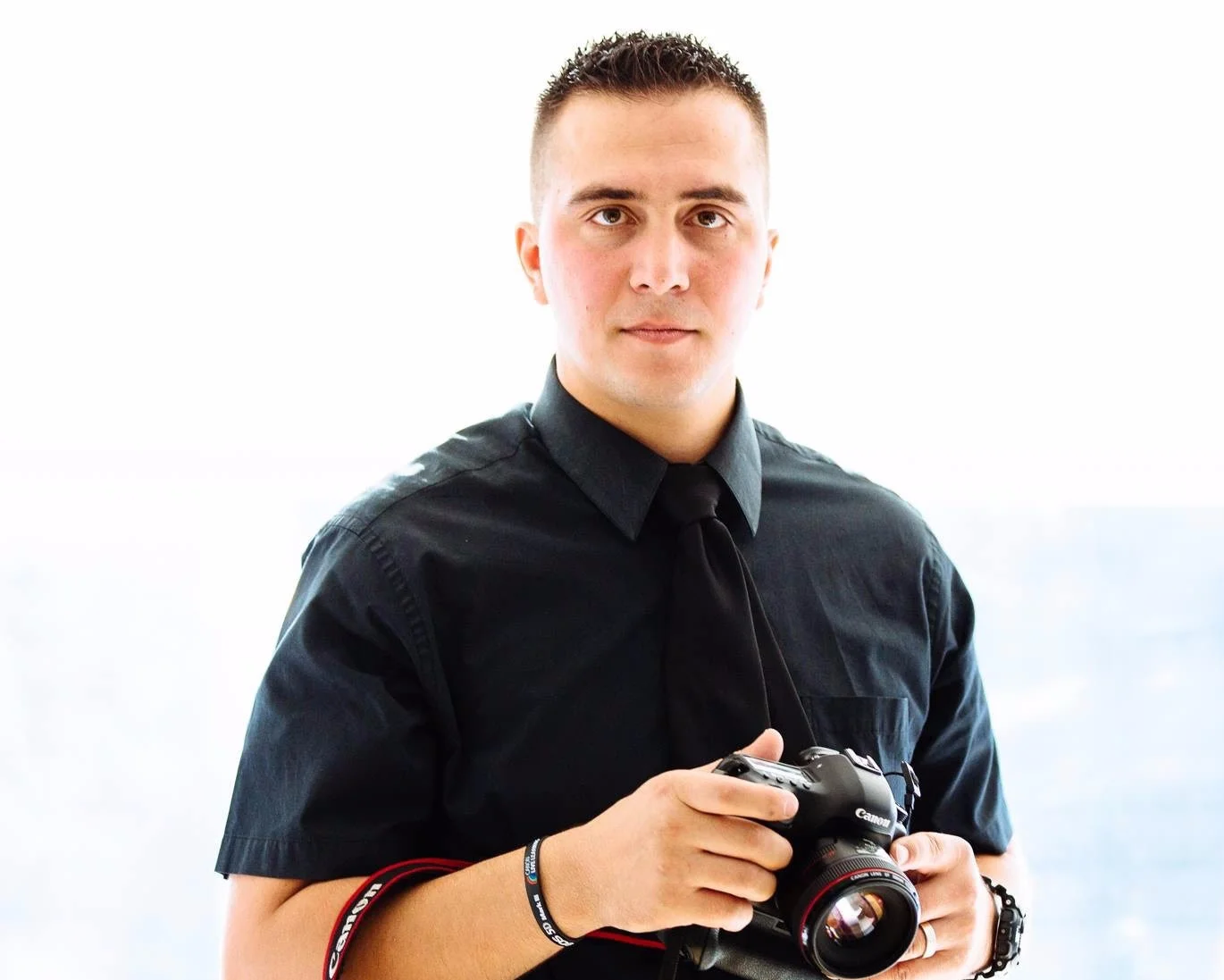 MIRO CELIC I love being able to be there at the very beginning, the very end and every detail in between of your special life events. Whether it's an engagement, wedding, pregnancy, christening, or birthday I have the honor and privilege of being a part of your special day. My Promise to you is to capture your day so that you can revisit it as often as you wish and relive those happy memories over and over.
