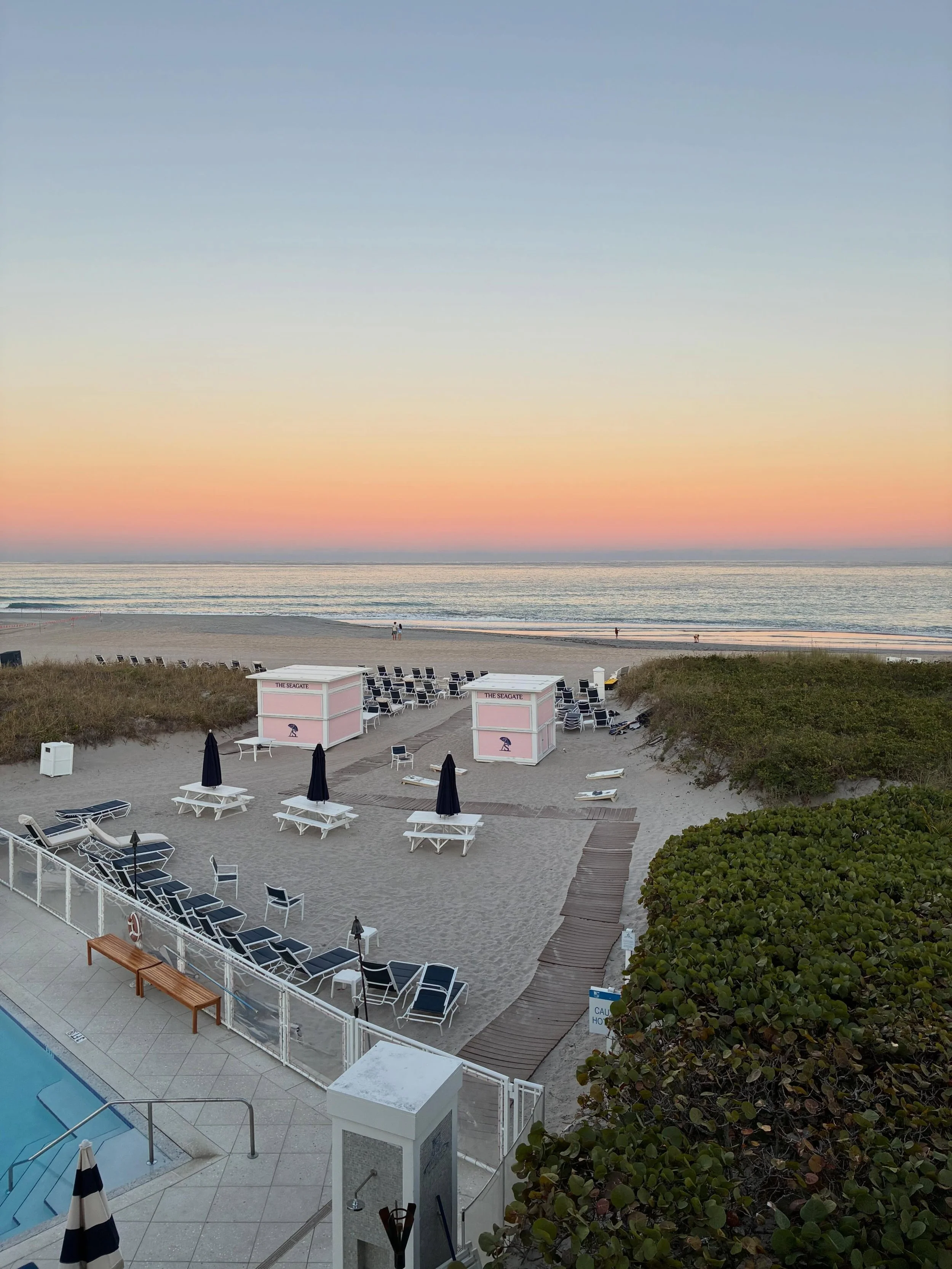 That #sunset glow never gets old ✨