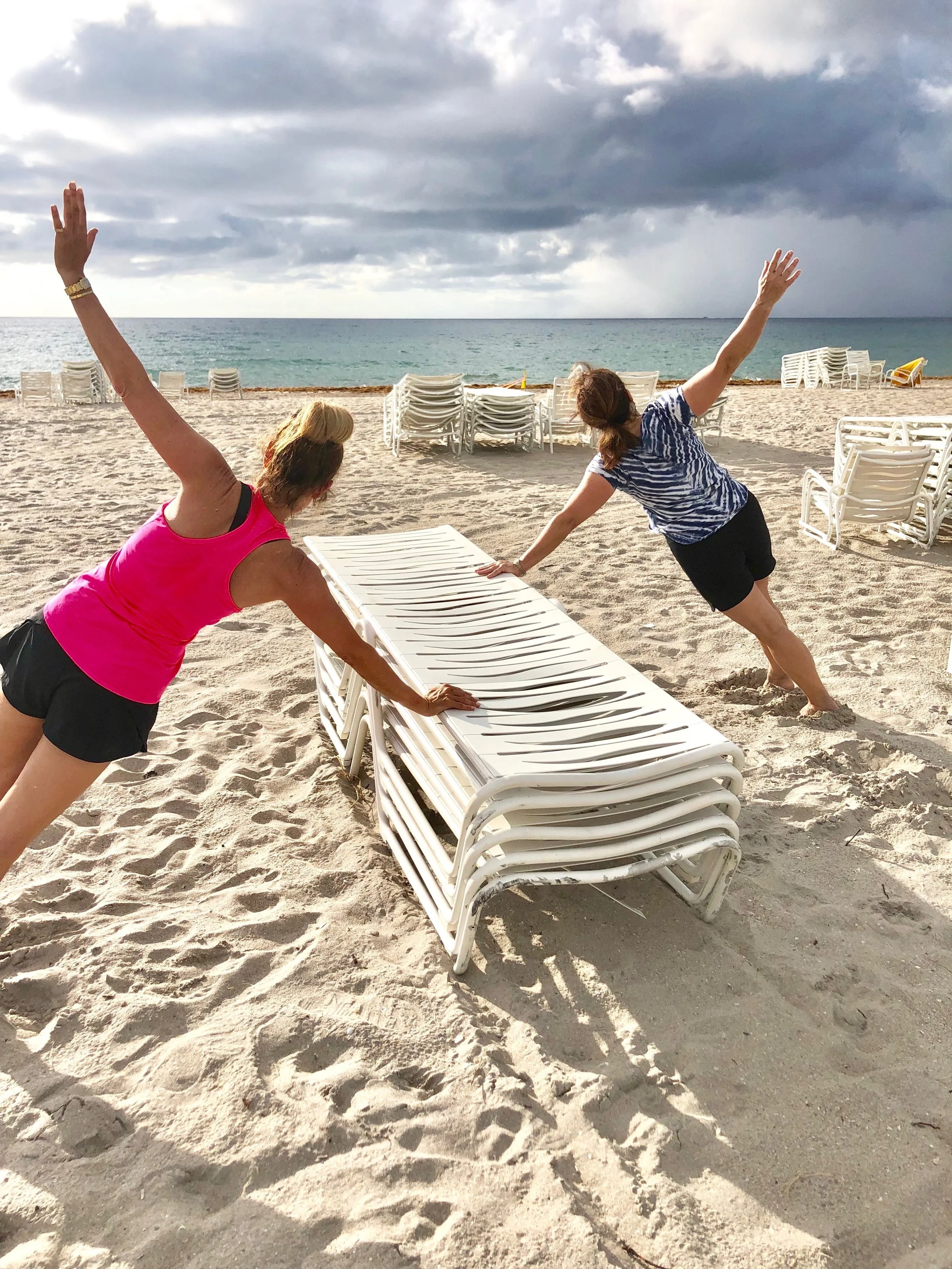 vita wellness camp side plank.jpg