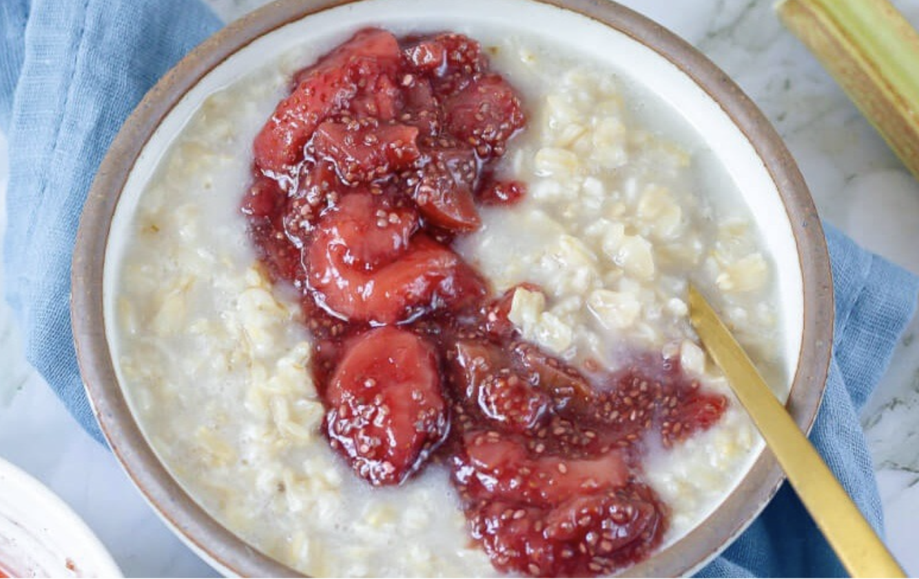 Strawberry Rhubarb Chia Oatmeal