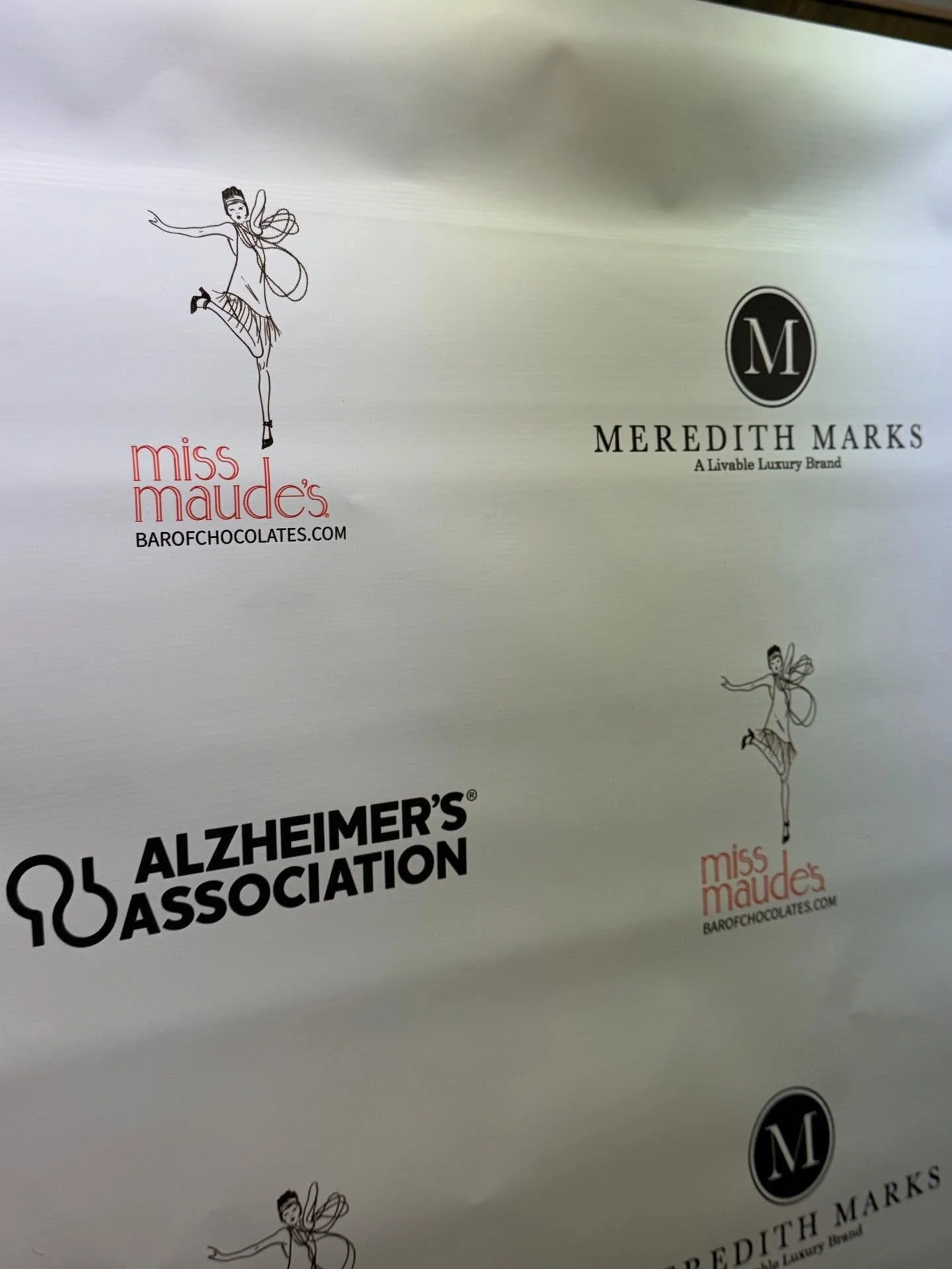 So thrilled to partner with Meredith Marks at Sundance in support of the incredible Alzheimer&rsquo;s Association. 

XXX~Miss Maude
*
*
*⠀⠀
*⠀⠀ 
*⠀⠀
*⠀⠀
⠀
 #AlzheimersAssociation #Sundance #Caviar #womenofchocolate #Luxury