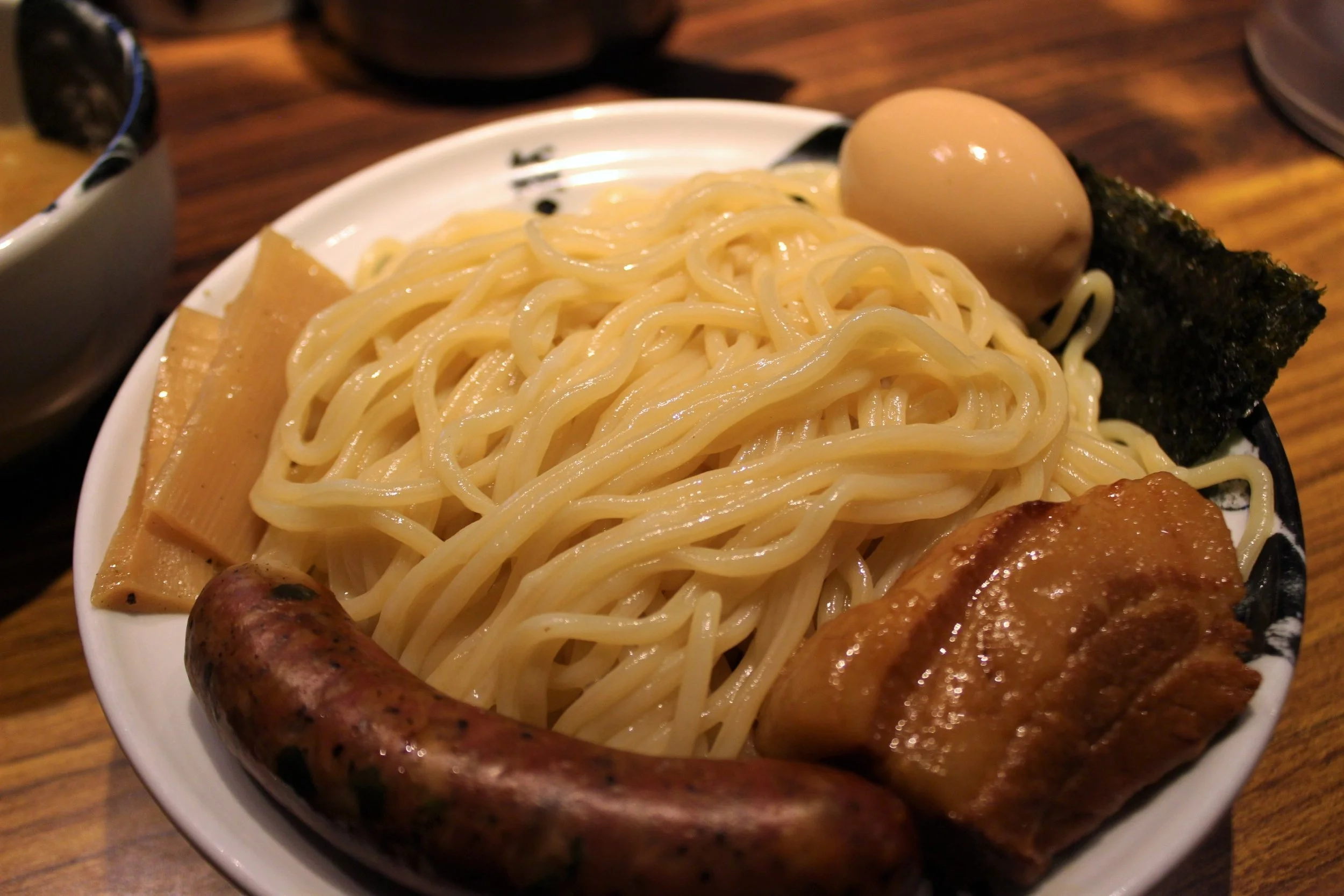 Menya Musashi Kodou: Dip Into the Late Night Spirit of Tokyo