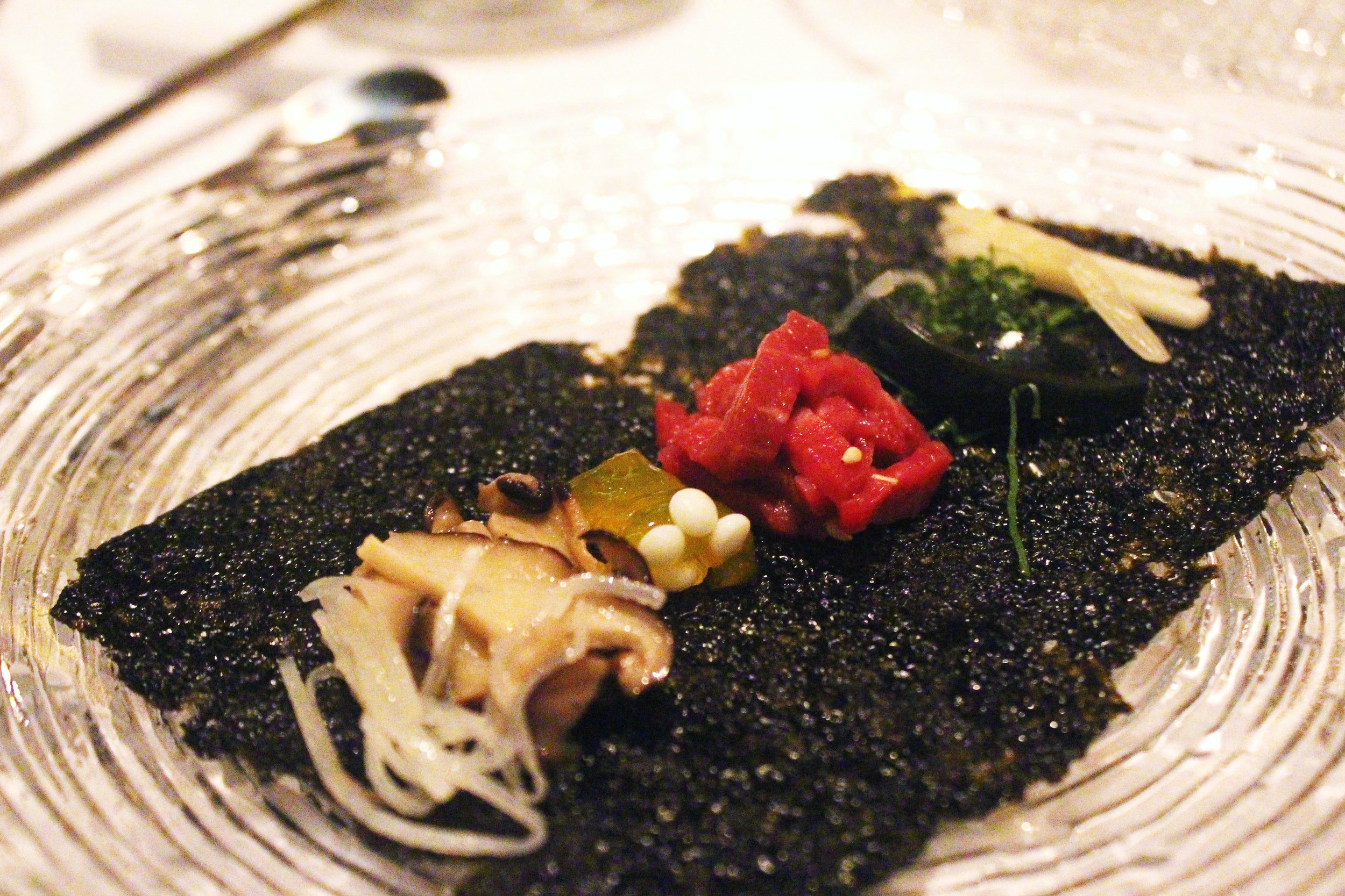Gu Jeol Pan: Beef Tartare with Crispy Seaweed and toppings