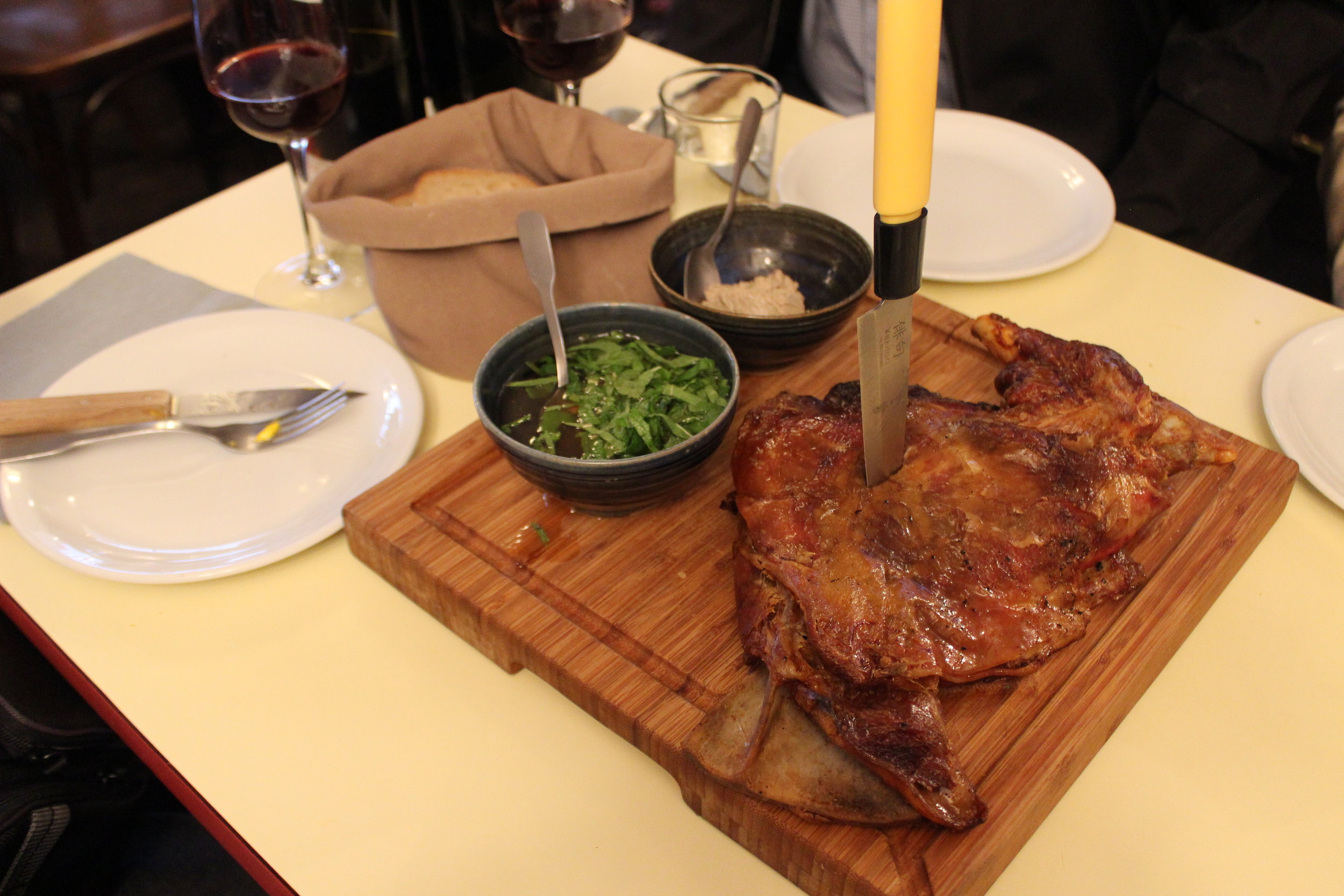 Au Passage: A Delicious Layover in this Bustling City