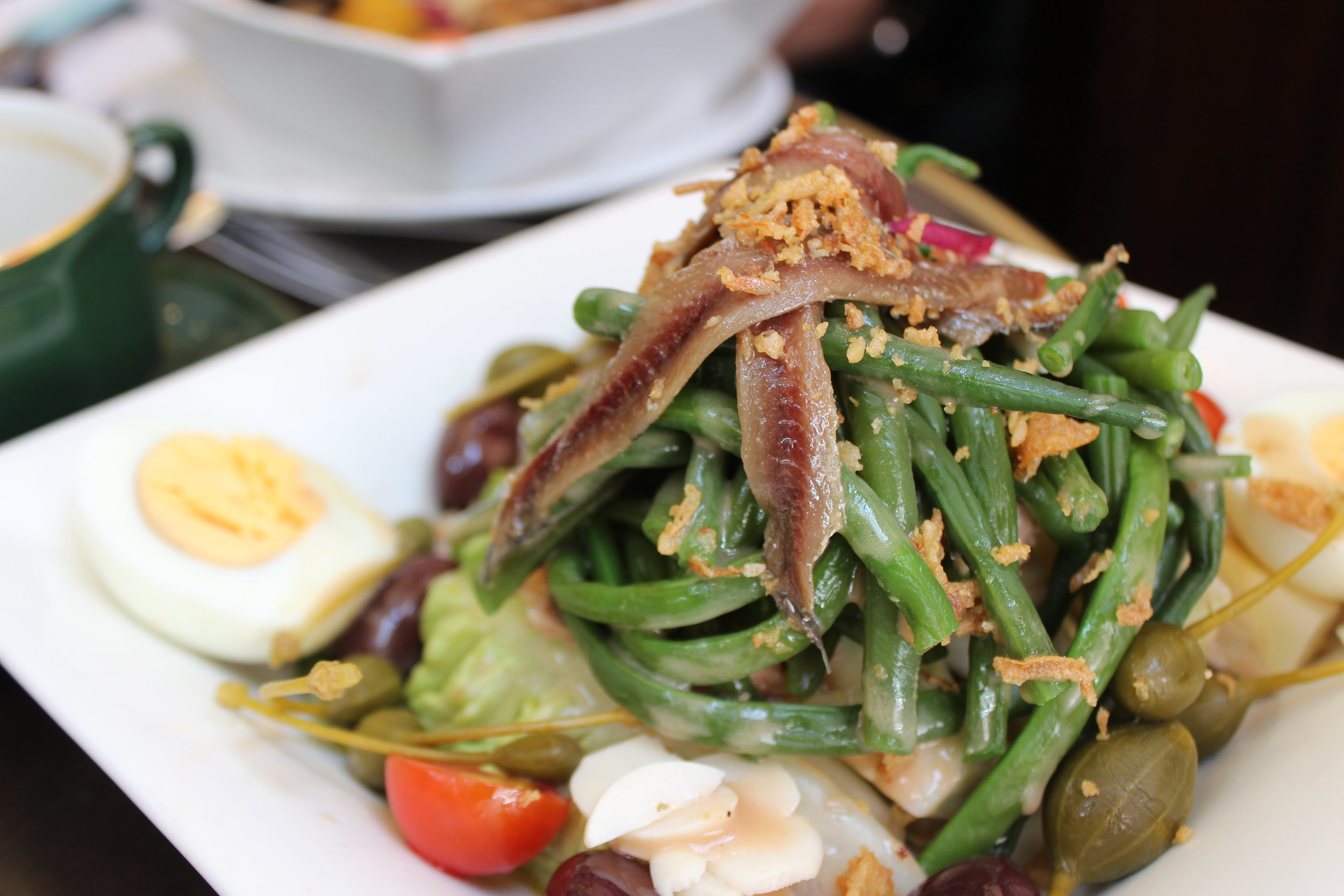 Salad with anchovies and green beans 