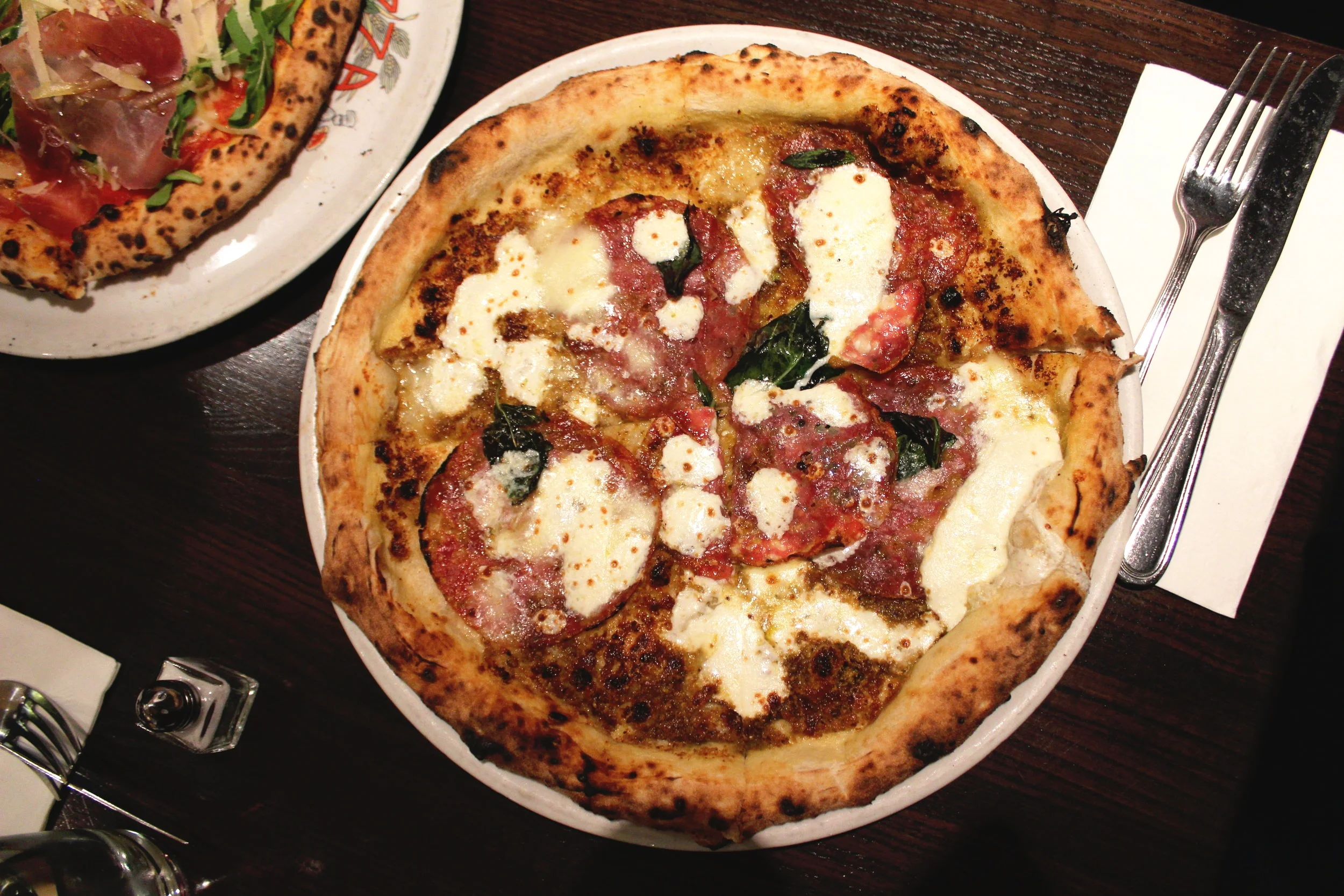 Pistacchio e Salsiccia: Fresh Pistacchio Pesto, Sausage, Homemade Mozzarella, Pecorino Romano, Basil, EV Olive Oil at Keste