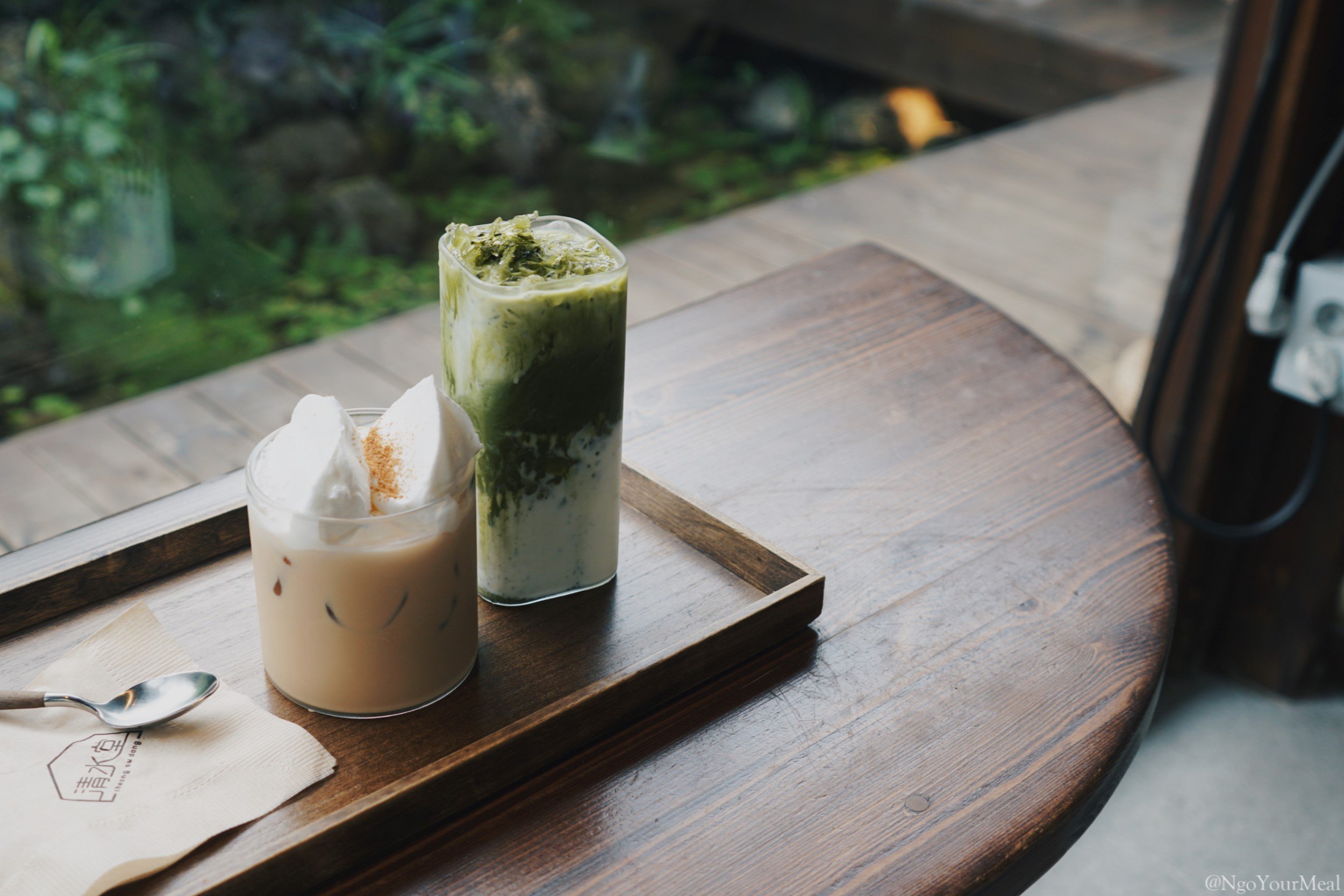 Iced Matcha with Milk and Iced Black Tea with Cream at Cheongsudang