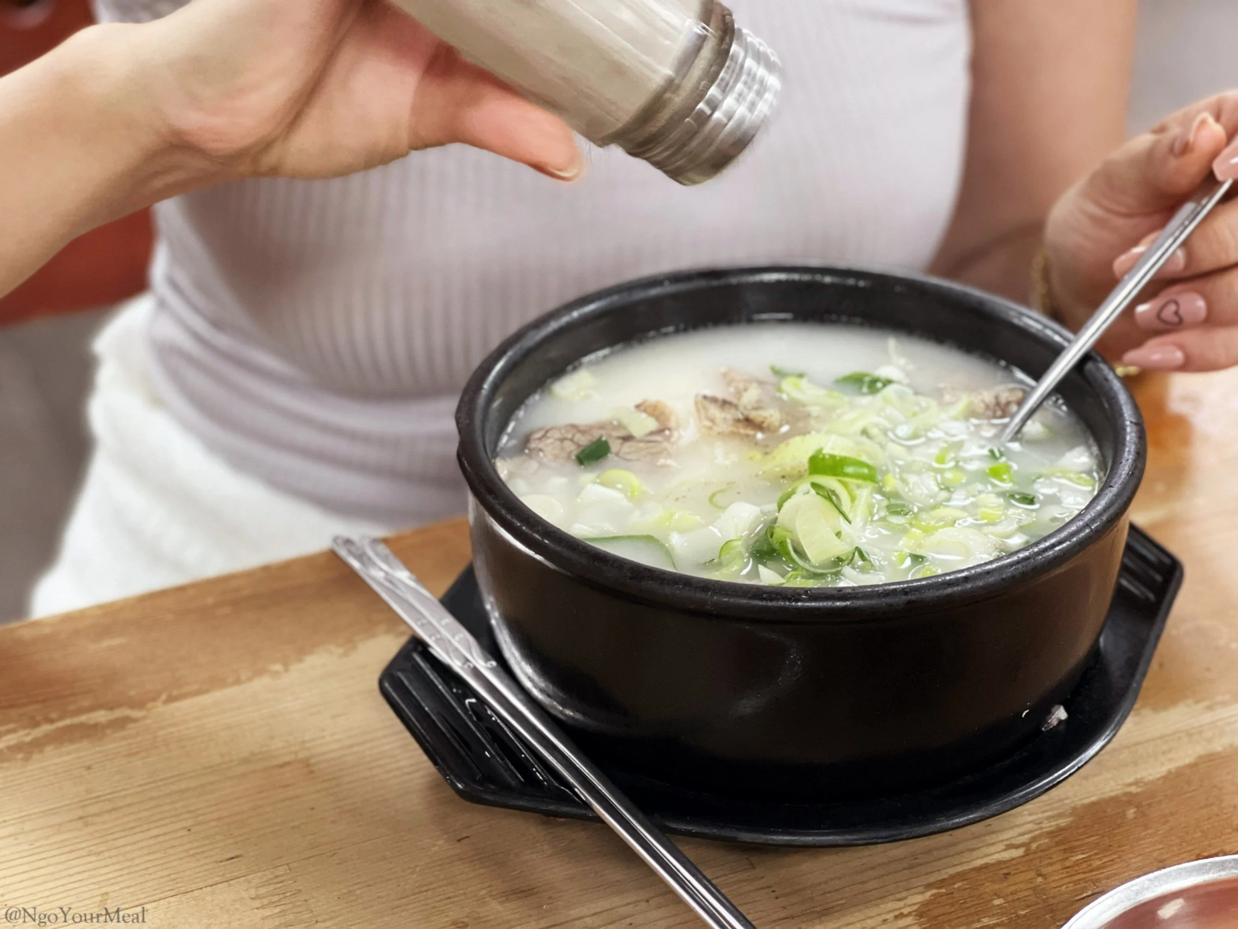 Imun Seolleongtang (이문설렁탕): Celebrating a Time-Honored Process