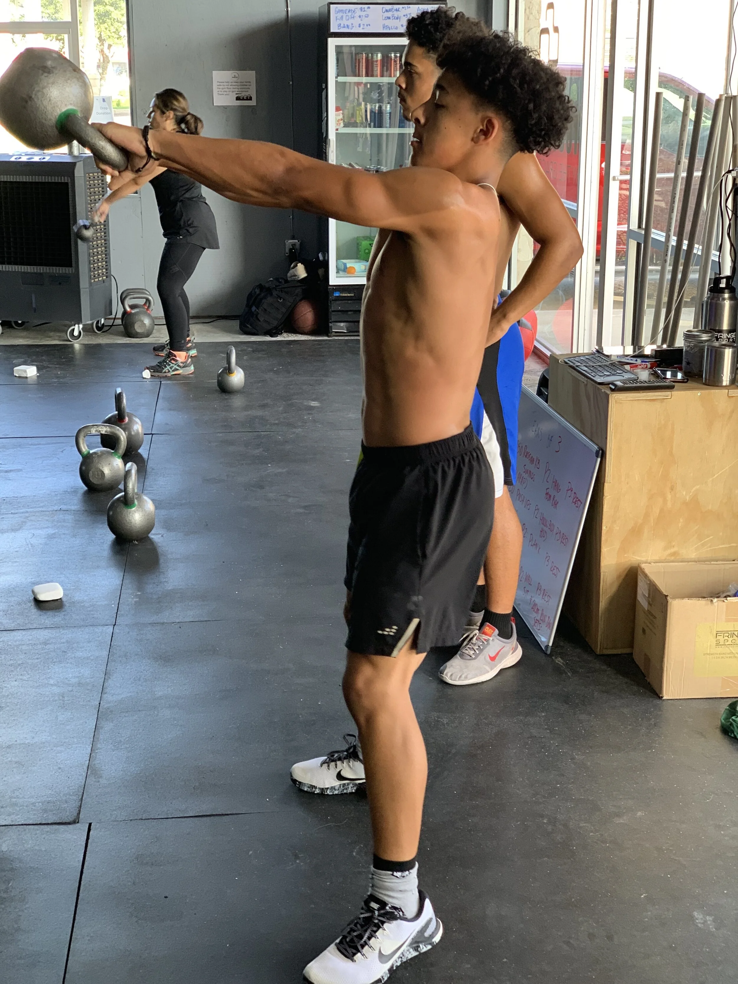 15:10 Fitness Challenge Day 3 / At-Home Workout 4.15.20