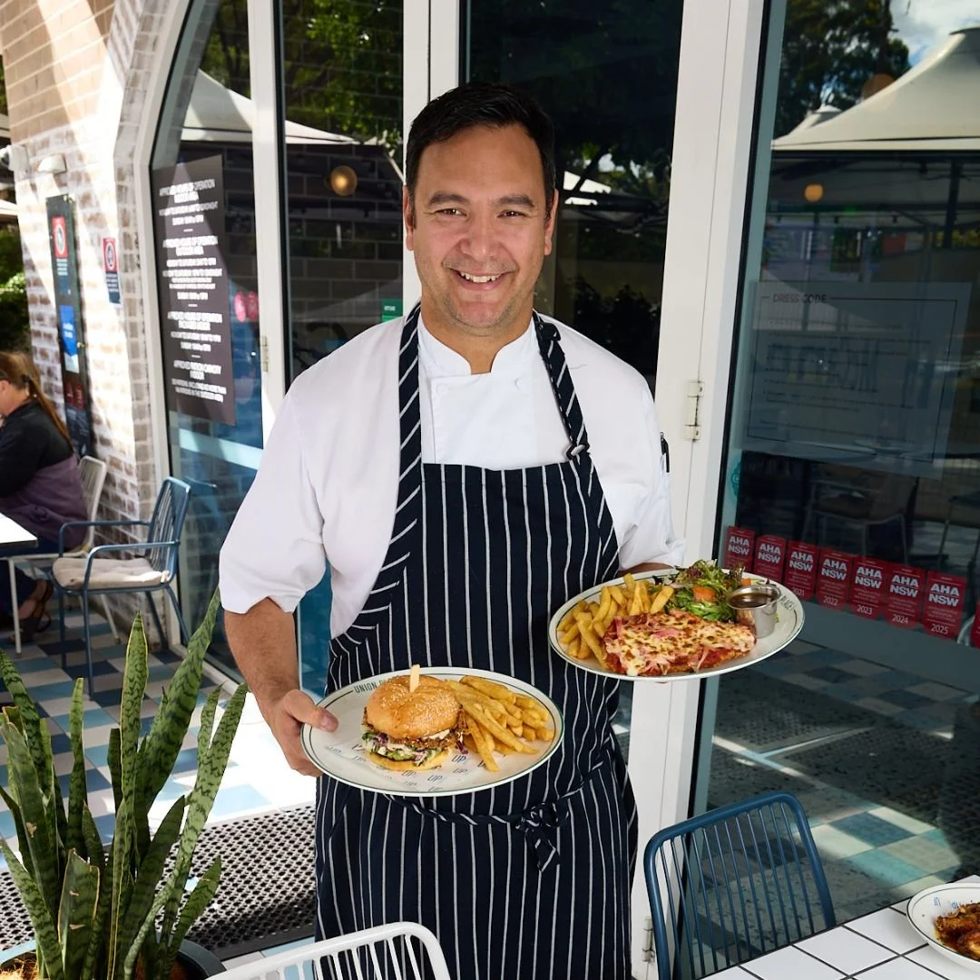 Meet Klye, The Head Chef at Union Place Hotel 👨&zwj;🍳🔥

Pictured showcasing an incredible array of chicken dishes , using C&amp;C Chicken products &mdash; packed with flavour, quality ingredients, and cooked to perfection. 🍗✨

From classic favour