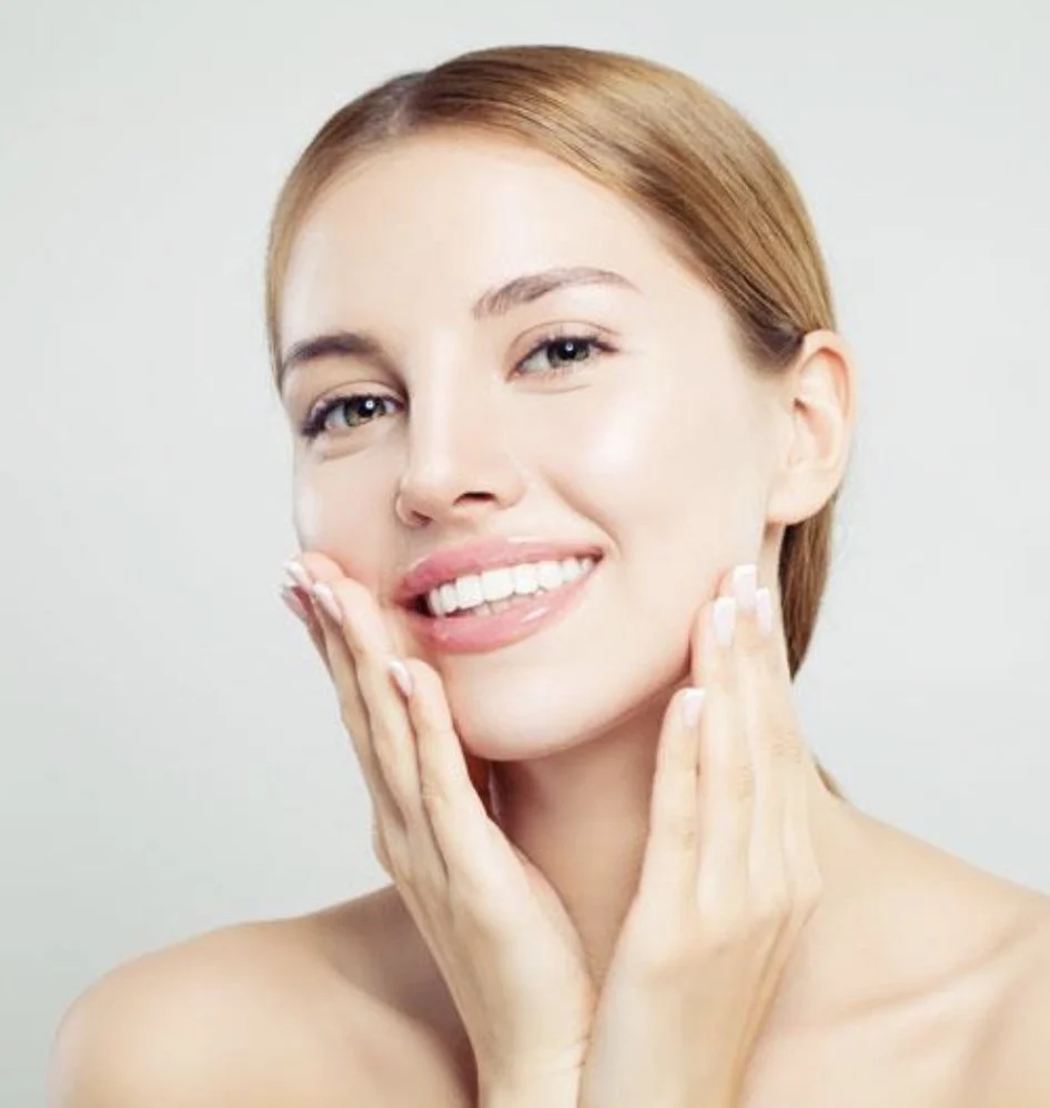 Why Is My Skin Suddenly Breaking Out? A Professional Esthetician Explains the Real Causes (And What Actually Works)