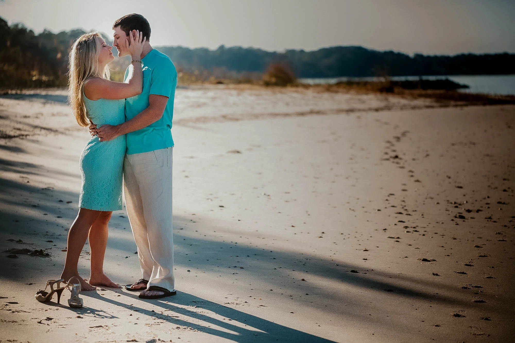 couple kissing on beach.jpg