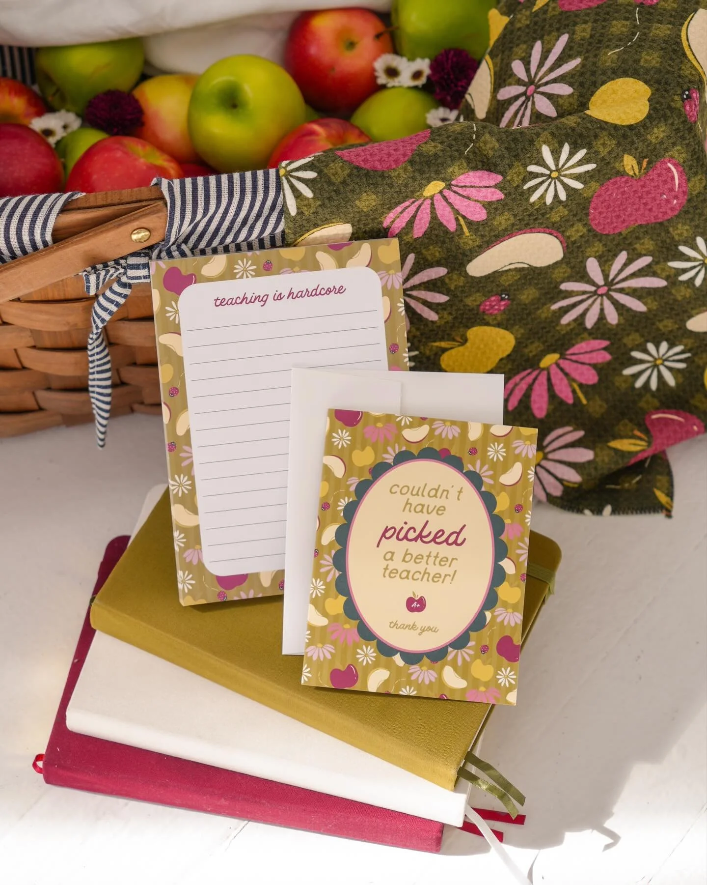 @germanvillagemakersmarket Apple Fest 🍎✨ is SUNDAY! I’ll have some limited edition apple-themed specials available including the teacher themed items shown here🫶🏻 come enjoy a perfect fall day in cbus and get some treats for yourself or star