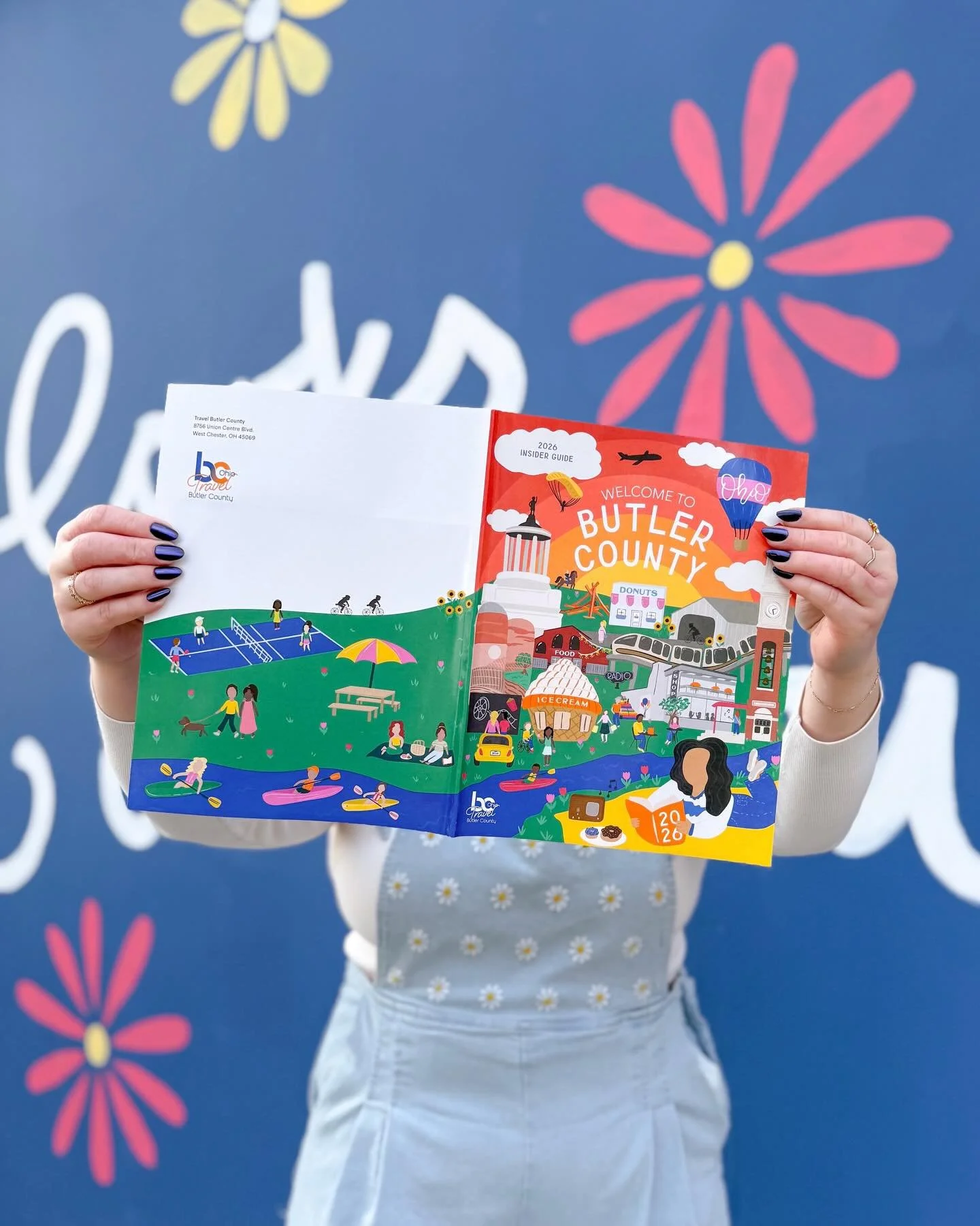 so excited to be the cover artist for @travelbutlercounty 2026 insider guide✨💙 it&rsquo;s officially out now &amp; features so many fun places, activities, food &amp; more in butler county. for this project, I digitally illustrated so many cool attr