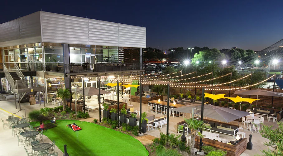 1385_dallas-patio-03.jpg