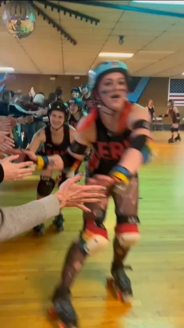 Thank you again to our friends at @pghrollerderby for helping us kick off our 2025 season! We didn't take the W, but we had a great time!
