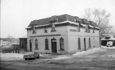 Tivoli1979-400x244.jpg