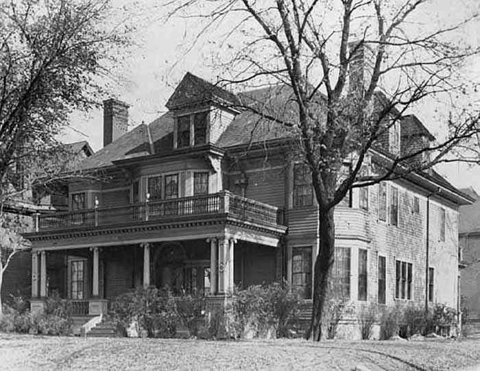 1932. Photo: MNHS (MR2.9-SP3.2d-p1)