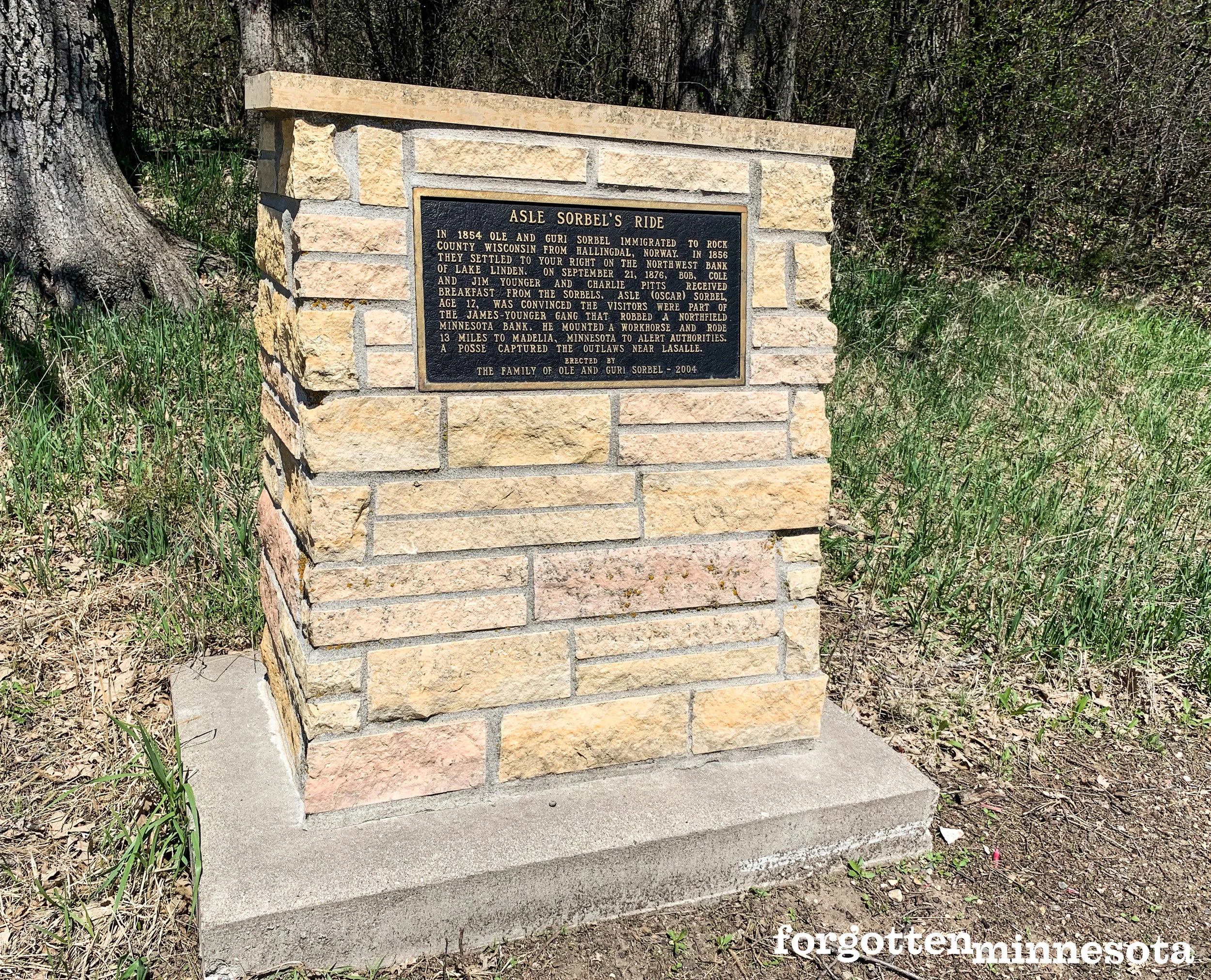 Historic marker near the Sorbel farm in Hanska