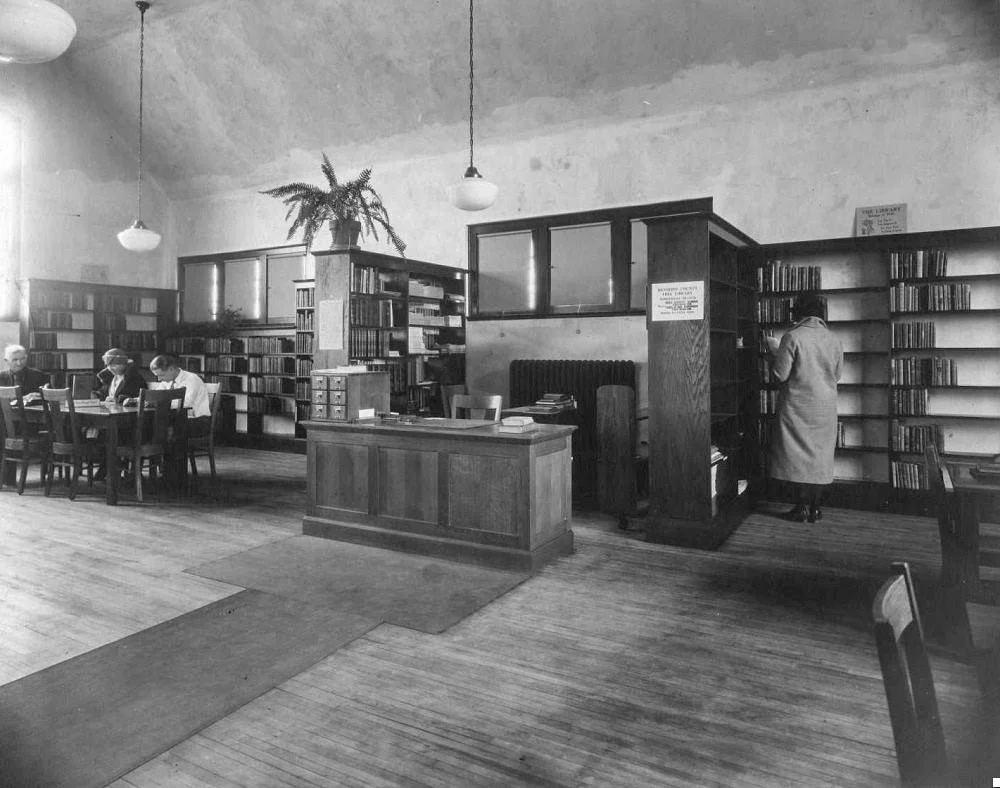 The Robbinsdale Library in the 1920s. (Photo: HCL, James K. Hosmer Special Collections)
