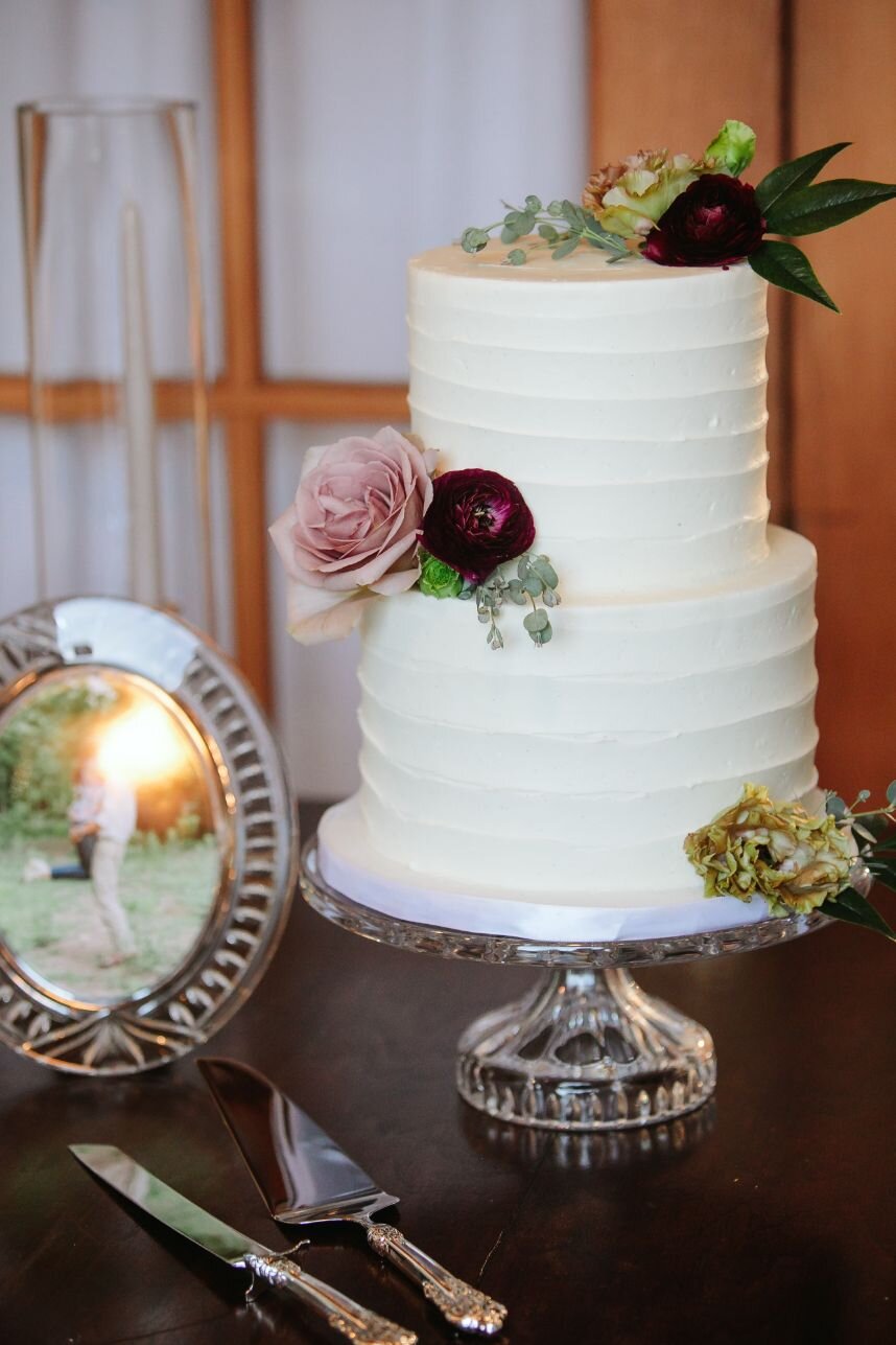 fall wedding cake with pink champagne designs.jpg