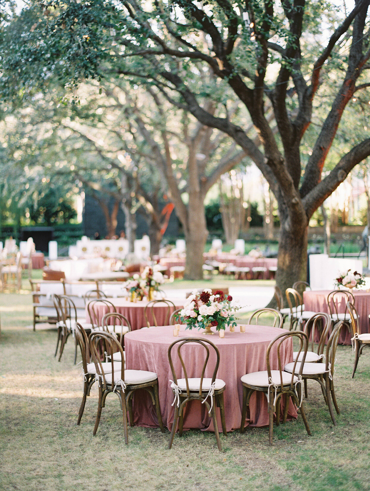 outdoor fall texas wedding with pink champagne paper.jpg