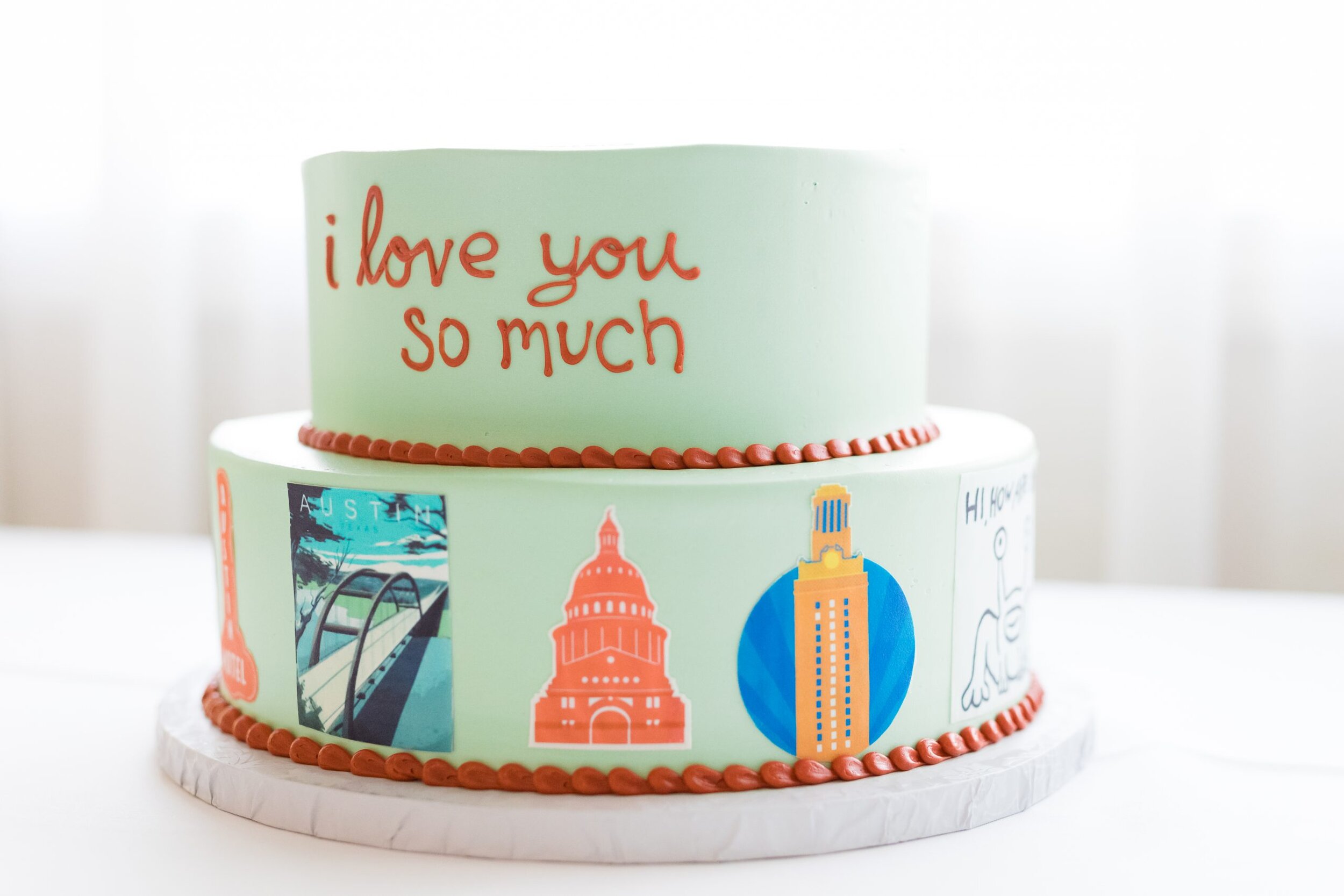 austin inspired grooms cake.jpg