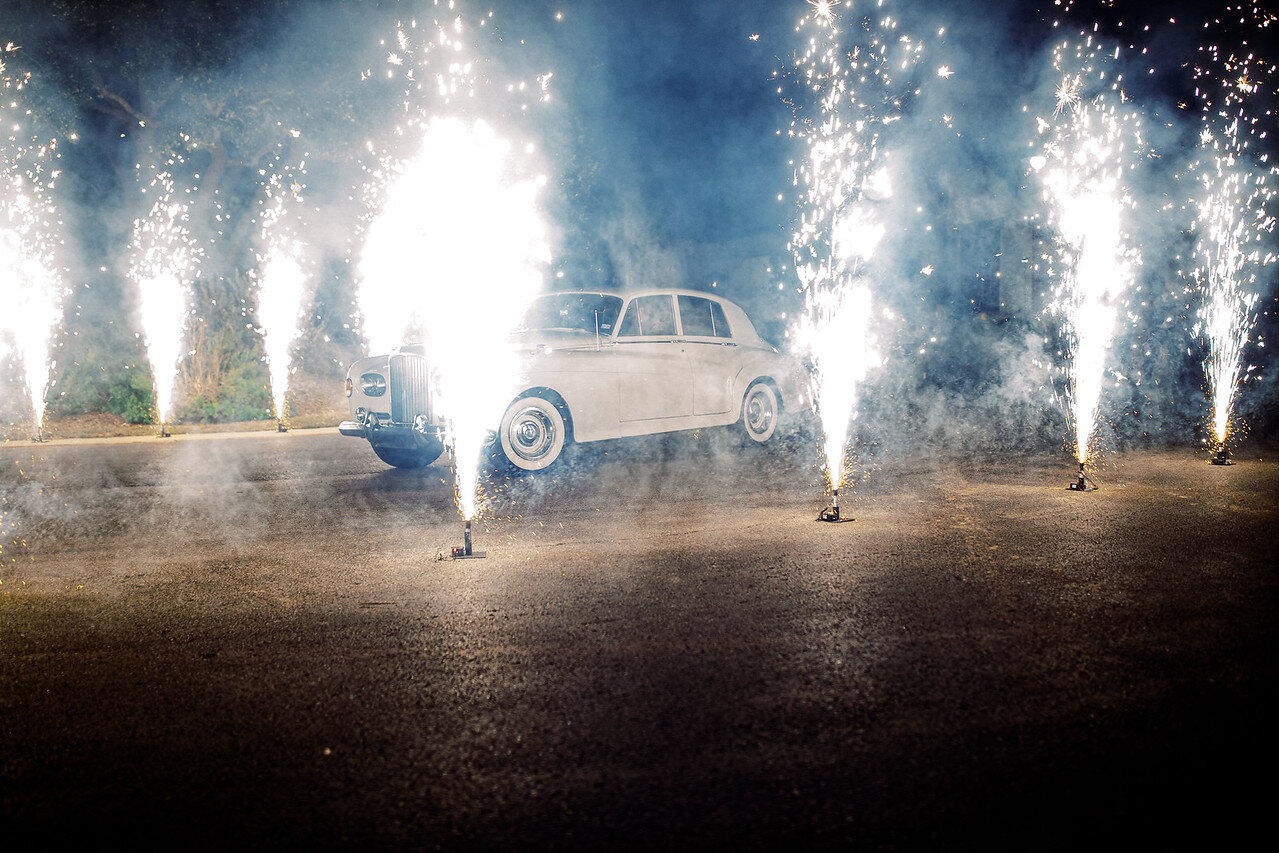 wedding sparkler fountain getaway car.jpg