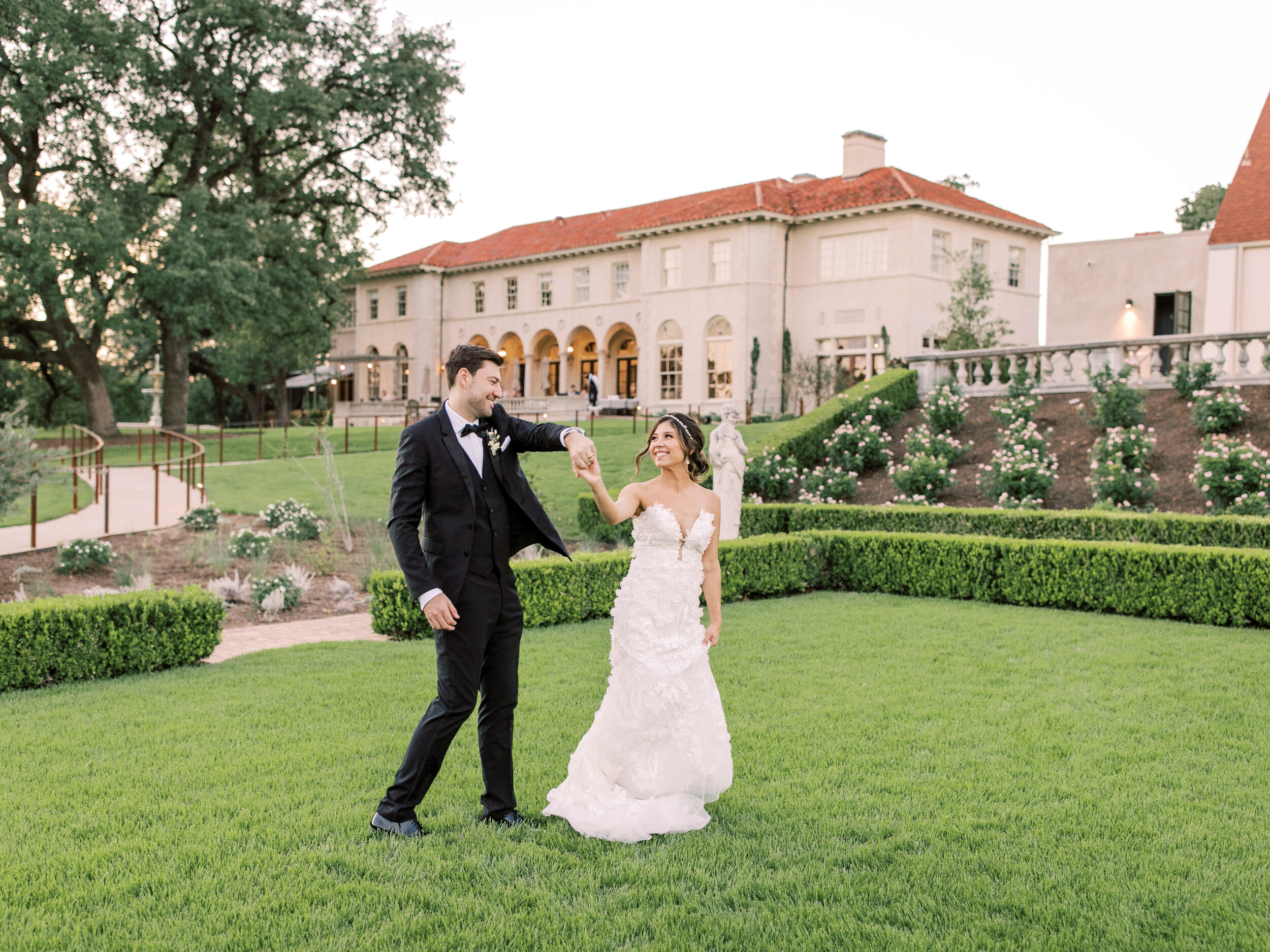 Pink-Champagne-Designs-Hill-country-bride-and-groom