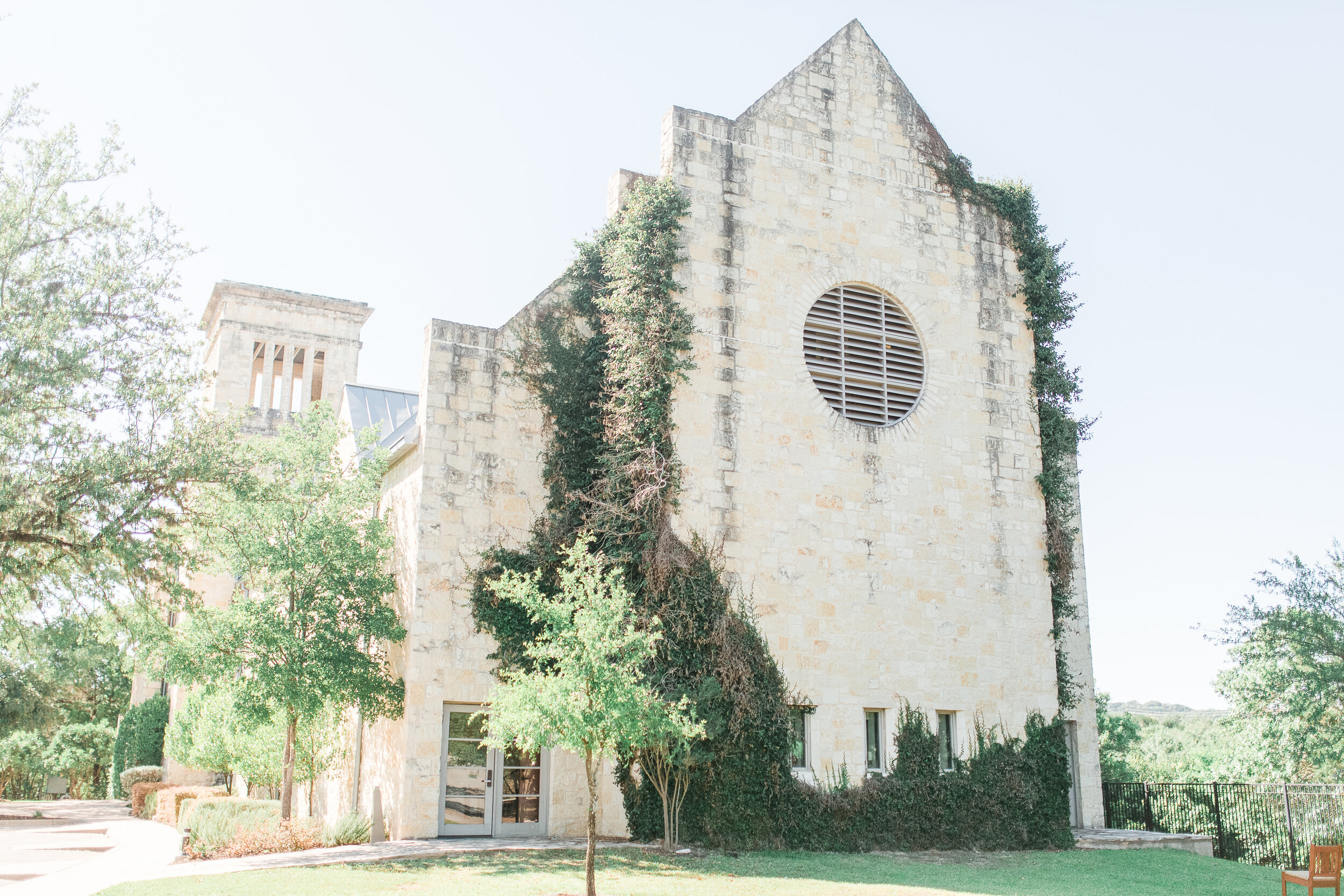 Pink-Champagne-Designs-Texas-Hill-Country-Wedding-Venue-Inspiration