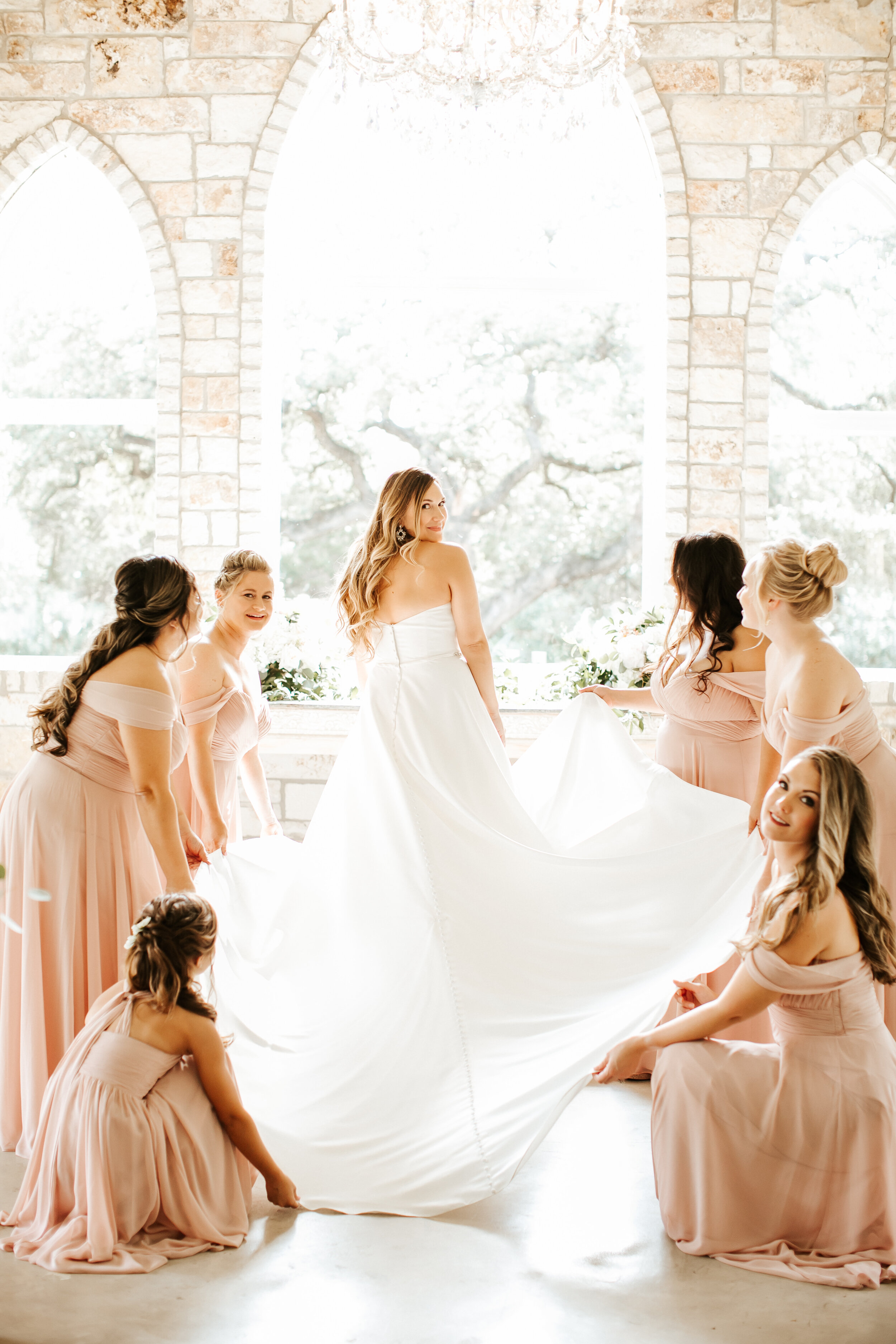 Pink-Champagne-Designs-modern-southern-bride