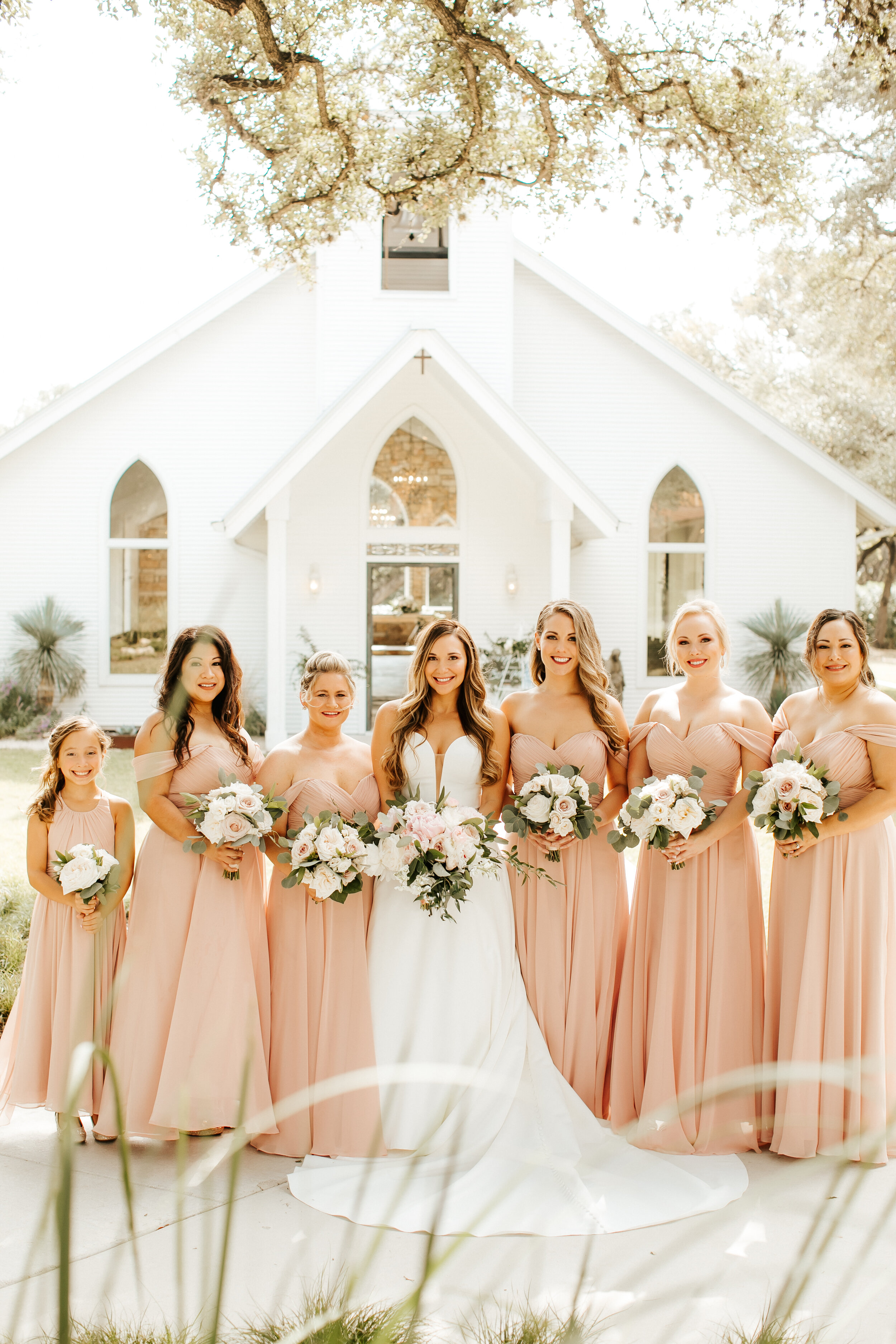 Pink-Champagne-Designs-soft-country-themed-wedding