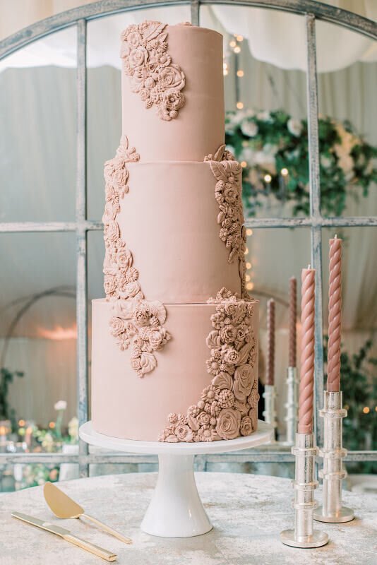 Pink-Champagne-Designs-Modern-wedding-cakes