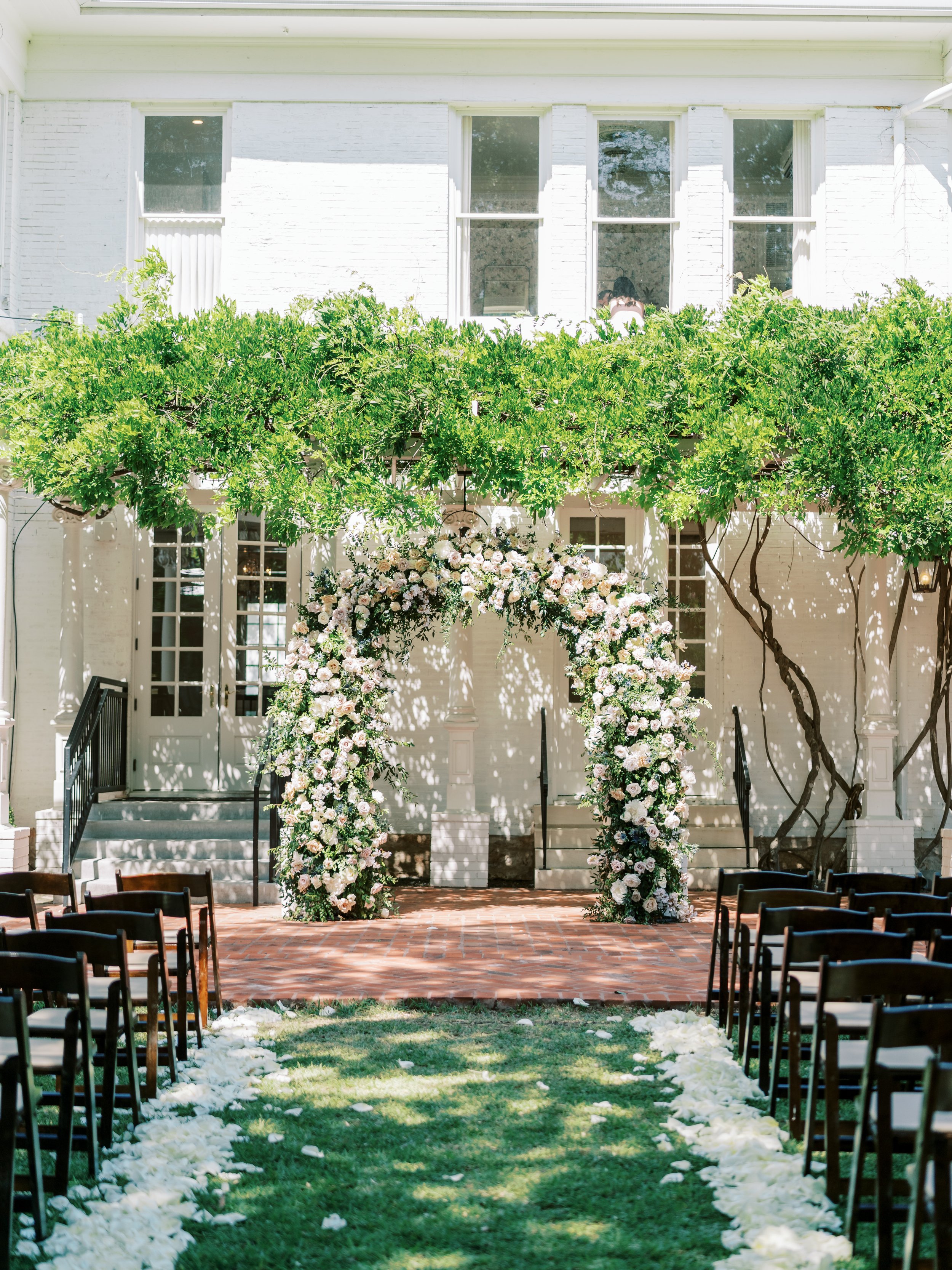 Pink-Champagne-Designs-woodbine-mansion-ceremony-inspiration-micro-weddings