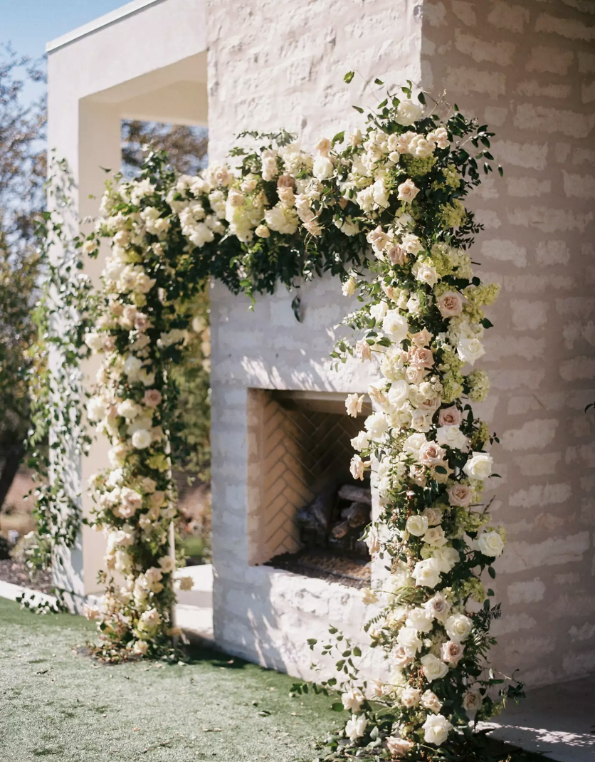 Pink-Champagne-Designs-modern-southern-floral-wedding-design