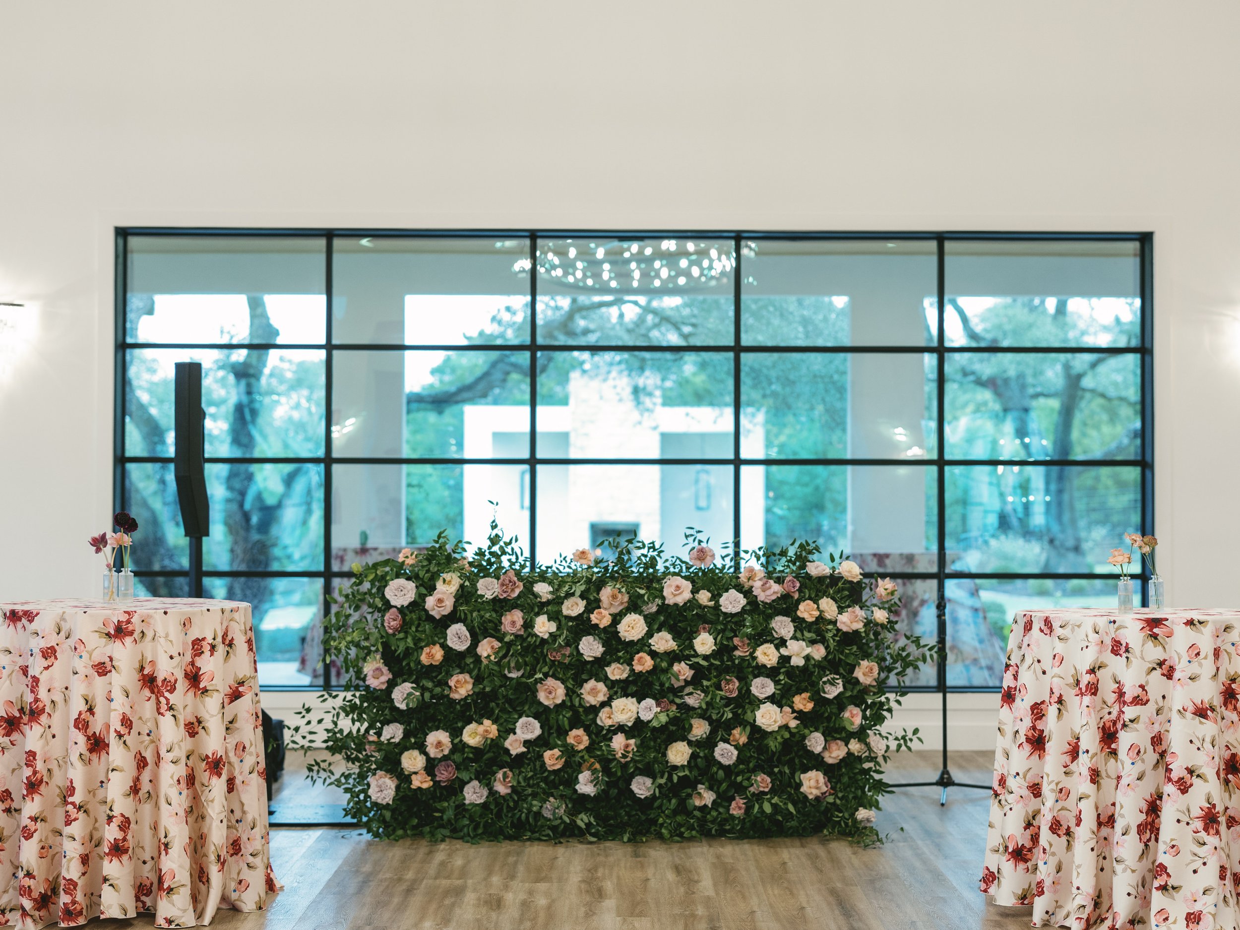 Pink-Champagne-Designs-Floral-design-for-modern-weddings