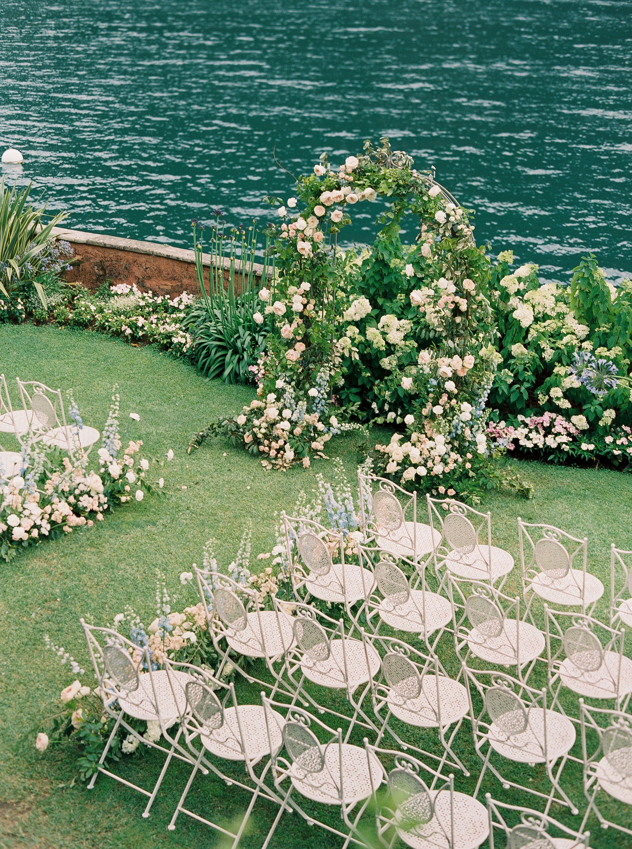 Pink-Champagne-Designs-Wedding-venue-inspiration-Lake-Como