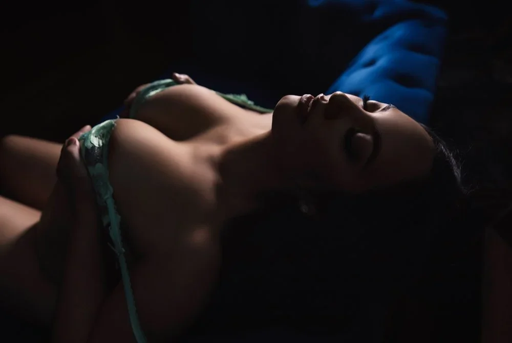 Brisbane-boudoir-photography-woman-24