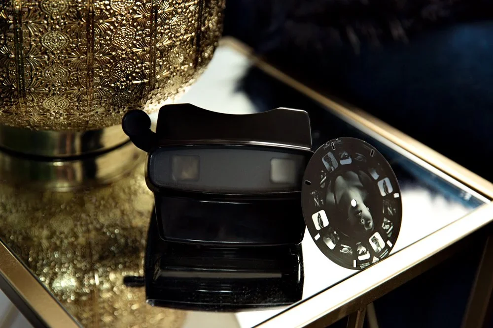 retro viewfinder boudoir.webp