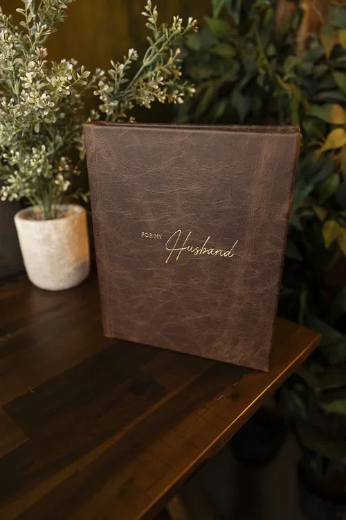 boudoir album for husband.webp