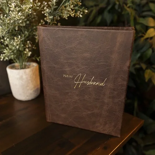 Luxury handcrafted brown leather boudoir album