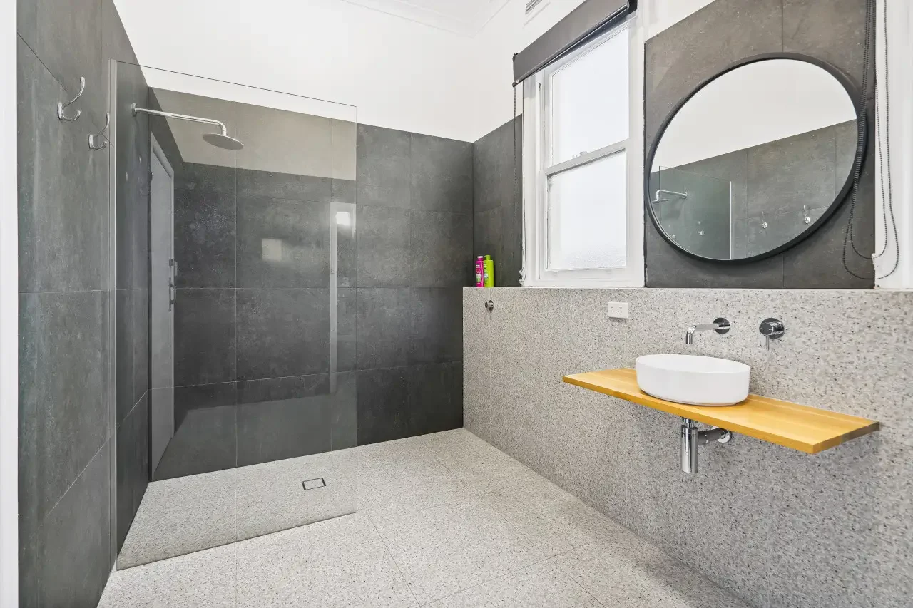 Accomodation at North Port Hotel in Port Melbourne, Victoria