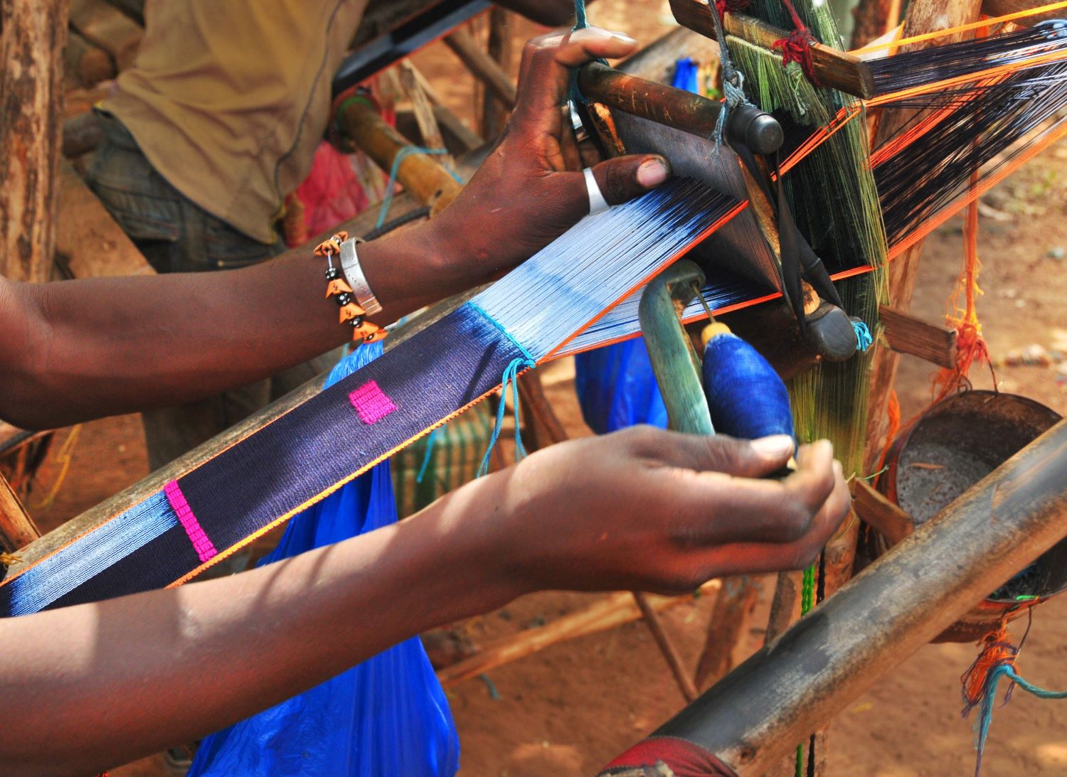 batakari-loom-6.jpeg