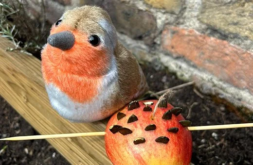 Abney Park Spring Family Trail