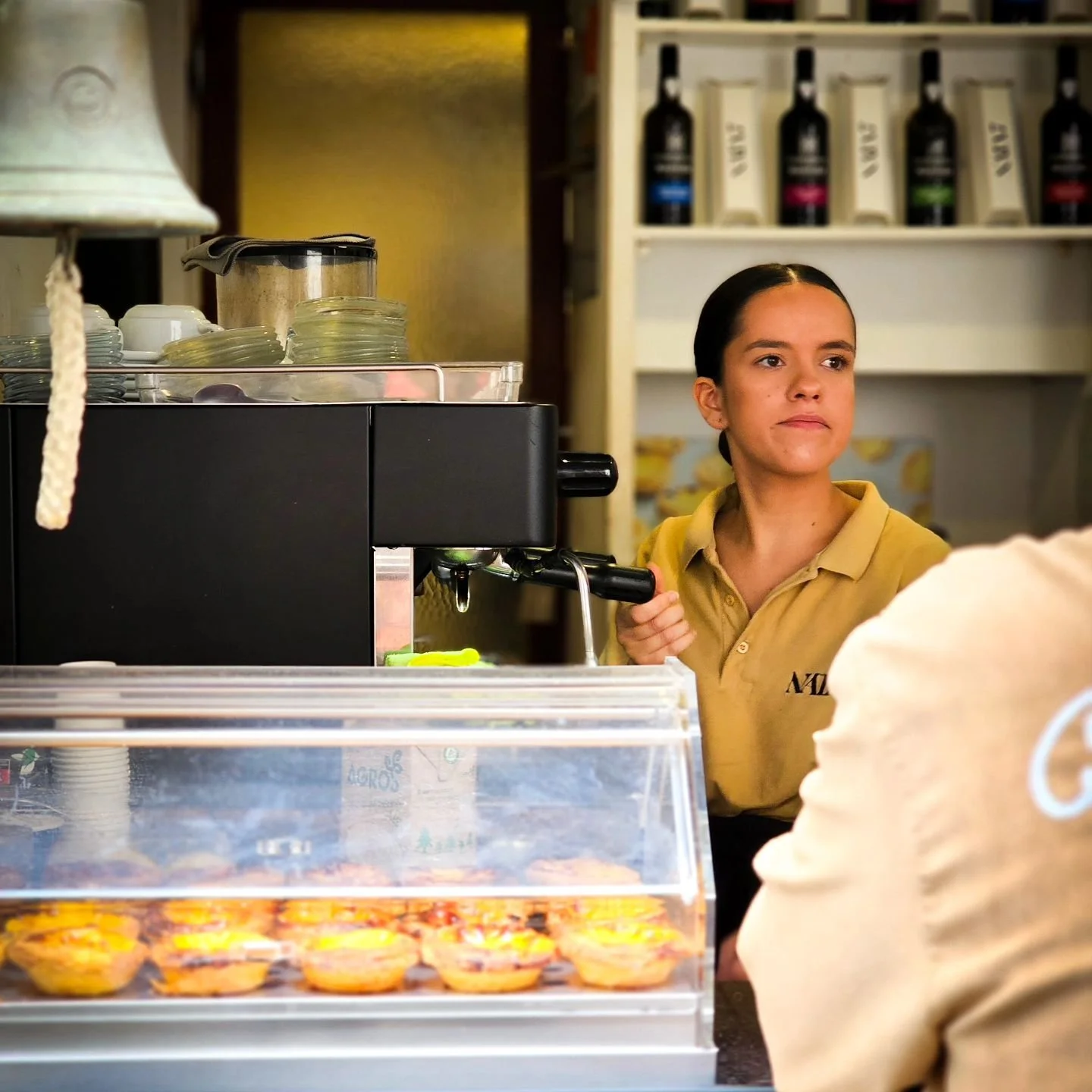 #outandabout #photooftheday #colour #wanderlust #photography #picoftheday #outdoors #color #photography&nbsp;#funchal #life #photographyislife #working #shop #pastry #portugal #madeira #nata7 #pasteldenata