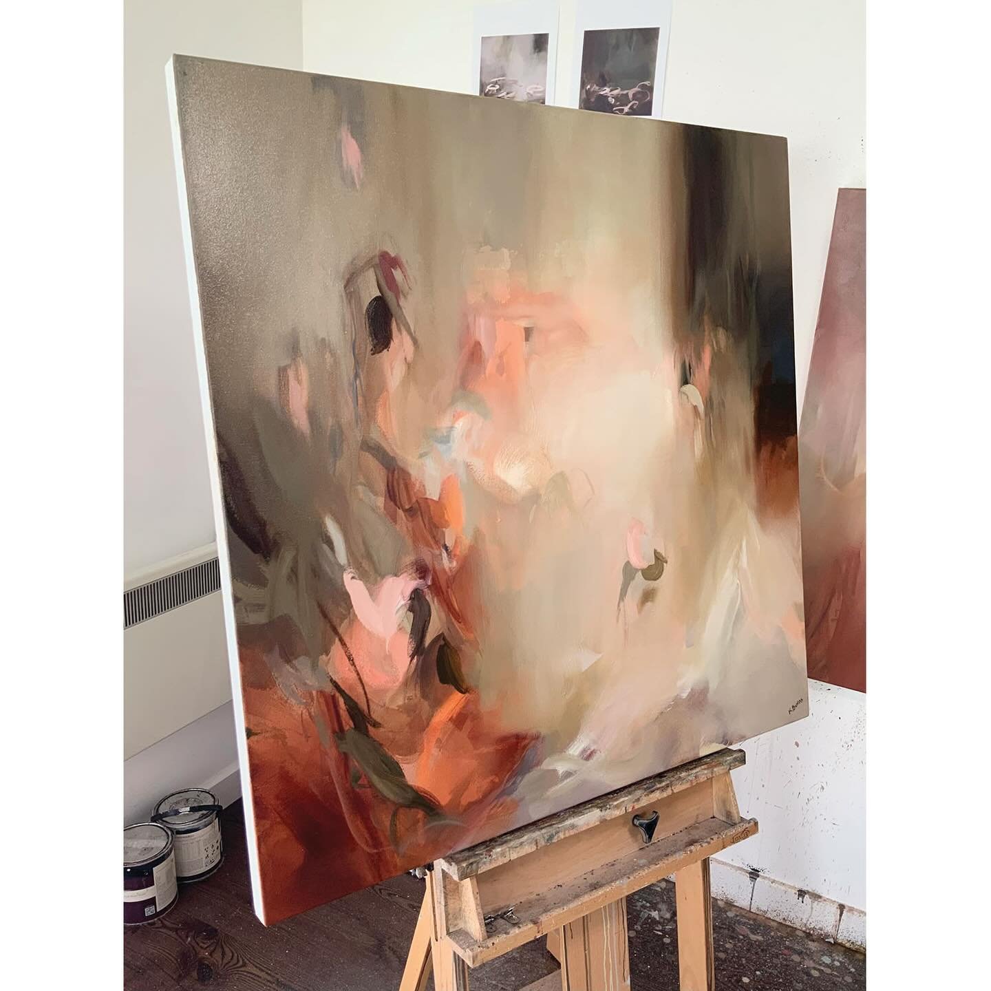 &hellip;

&lsquo;Pixie Gossip&rsquo;
100x100cm
Oil on canvas

Now available over on my website 🤍
Or pls dm for further info.