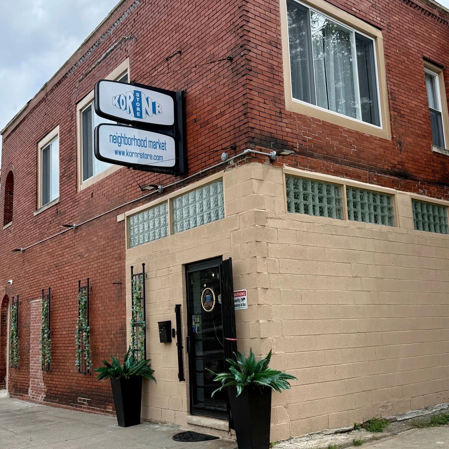 It&rsquo;s mandatory that we stop by the @kornrstore whenever we're in the NW Goldberg neighborhood!

Why? Because Brinda Devine greets everyone with a smile and delivers customer service that&rsquo;s second to none. On top of that, the store&rsquo;s