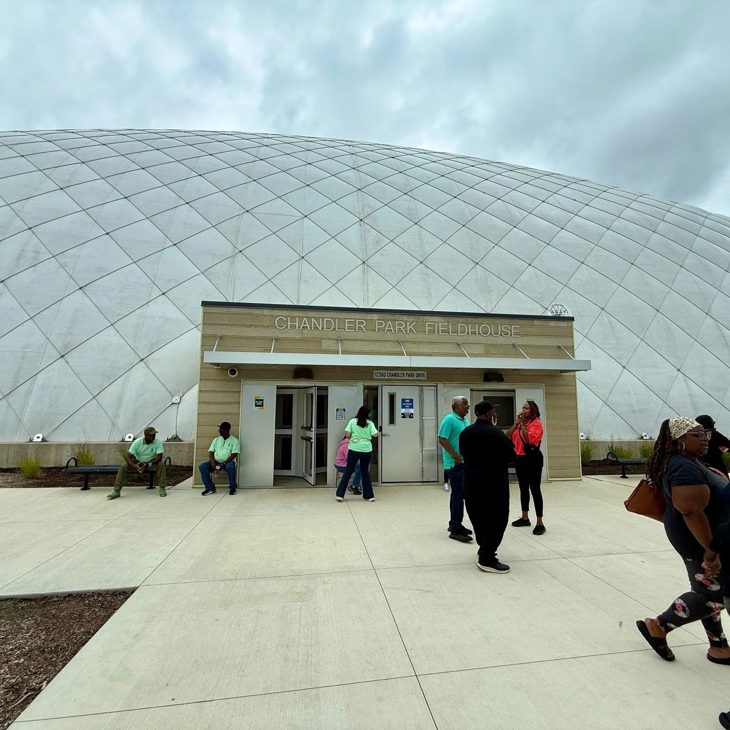Yesterday we visited the @cityofdetroit's brand new Chandler Park Recreation Center on its opening day &mdash; a huge milestone for Detroit&rsquo;s District 4 after nearly 20 years without a rec center.

Stepping into the air-supported dome was a fir